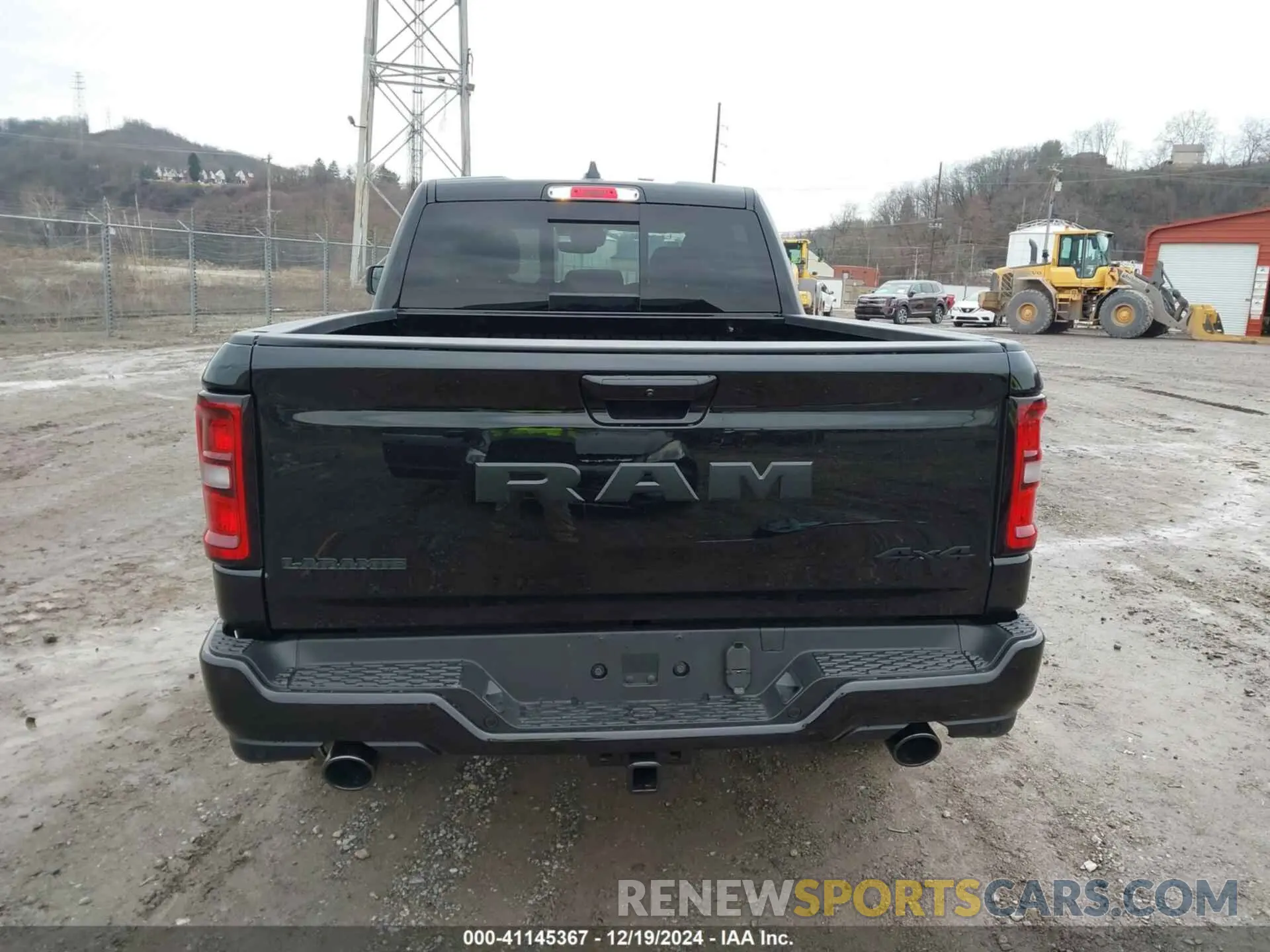 16 Photograph of a damaged car 1C6SRFRP8SN608878 RAM 1500 2025