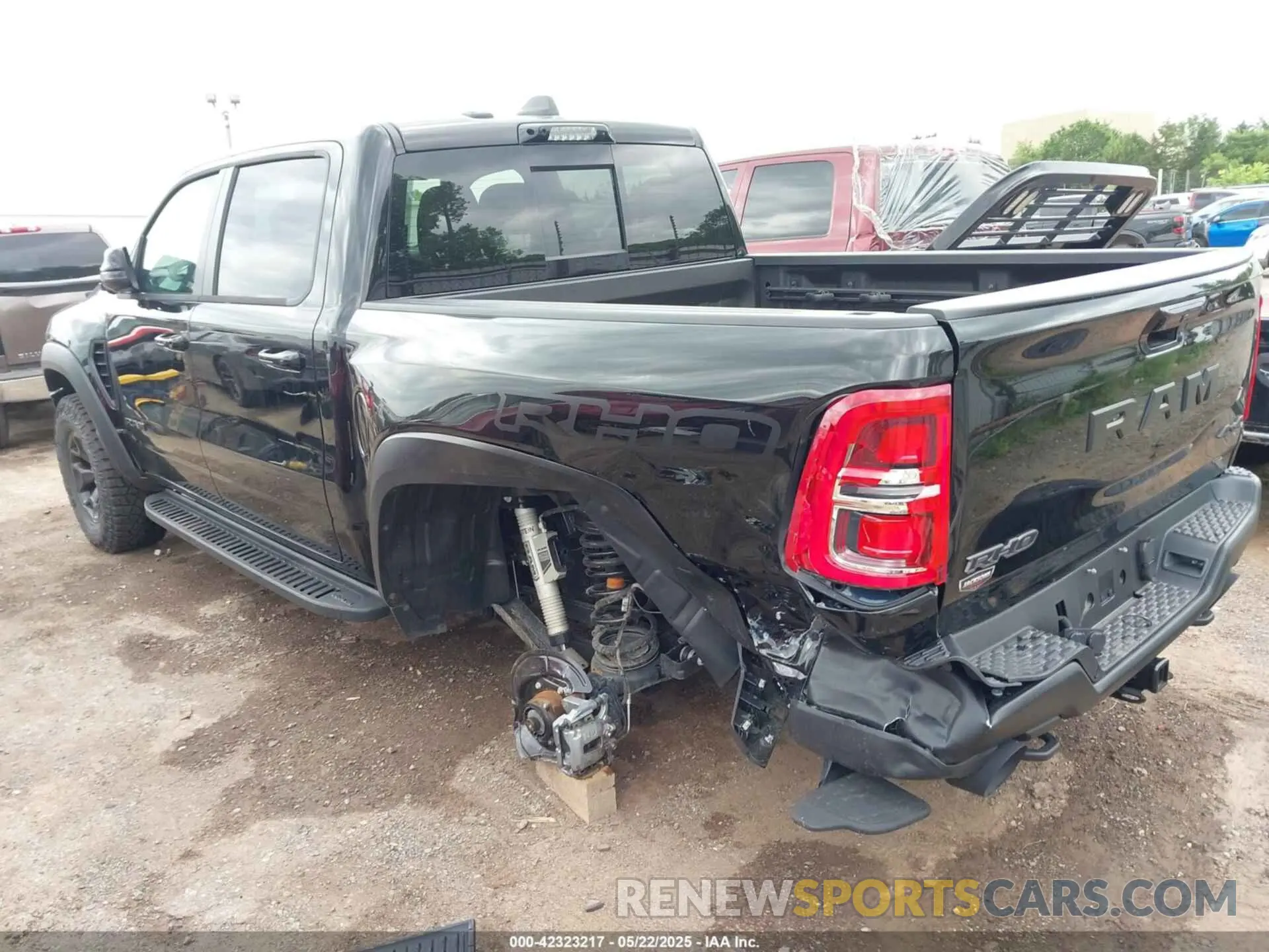 3 Photograph of a damaged car 1C6SRFUP7SN668299 RAM 1500 2025