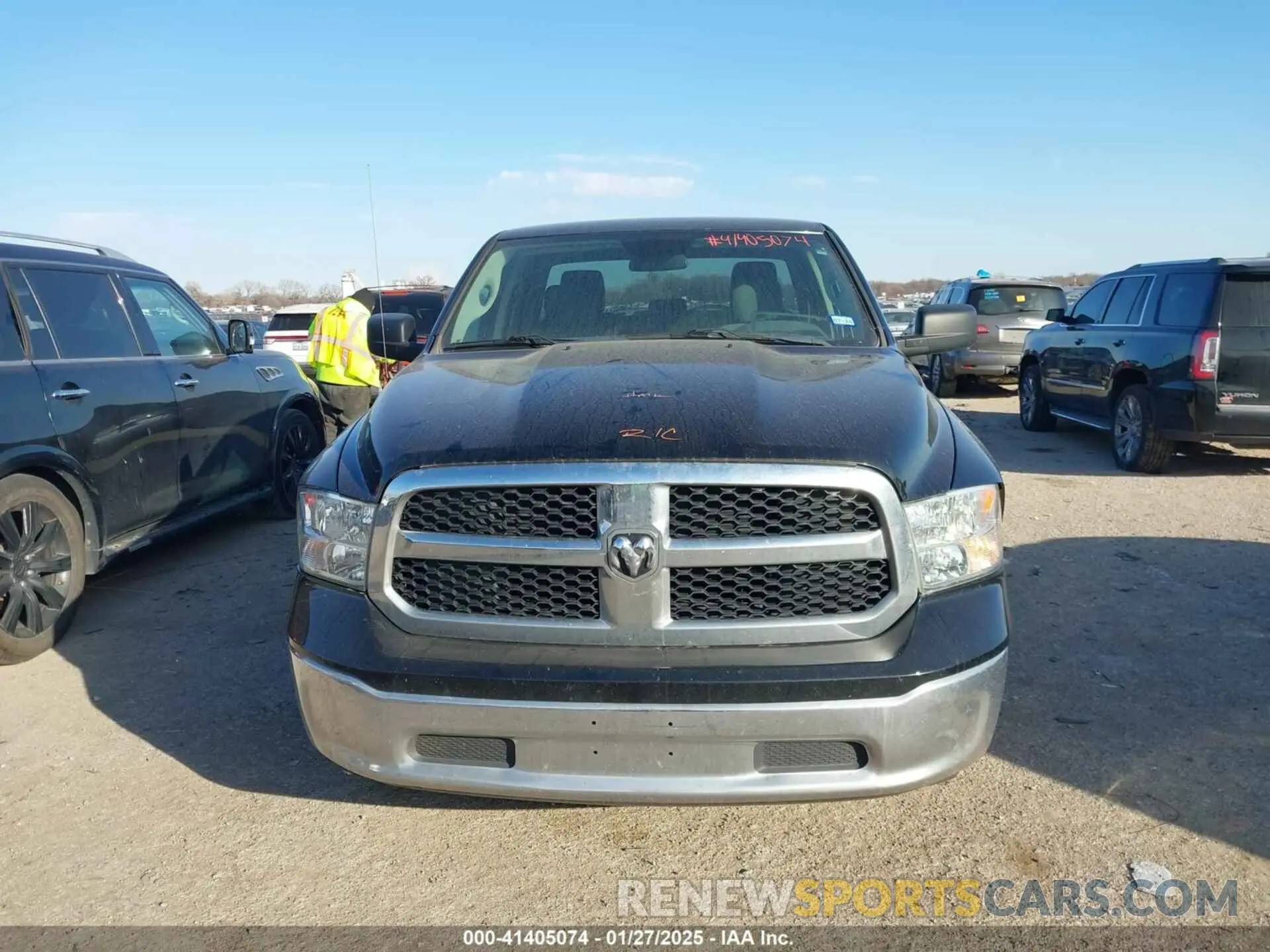 12 Photograph of a damaged car 1C6RR6FG0KS673793 RAM 1500 CLASSIC 2019