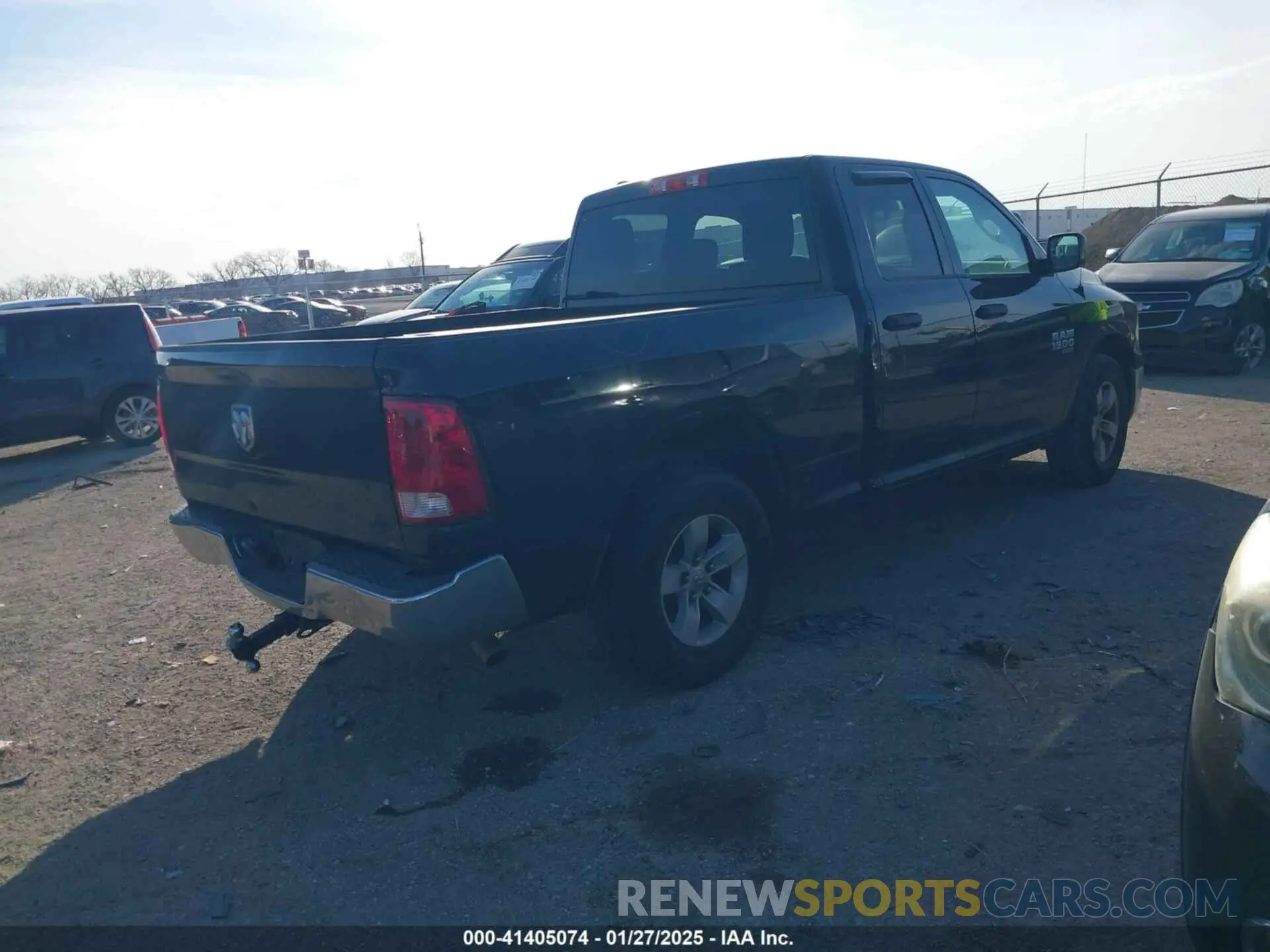 4 Photograph of a damaged car 1C6RR6FG0KS673793 RAM 1500 CLASSIC 2019