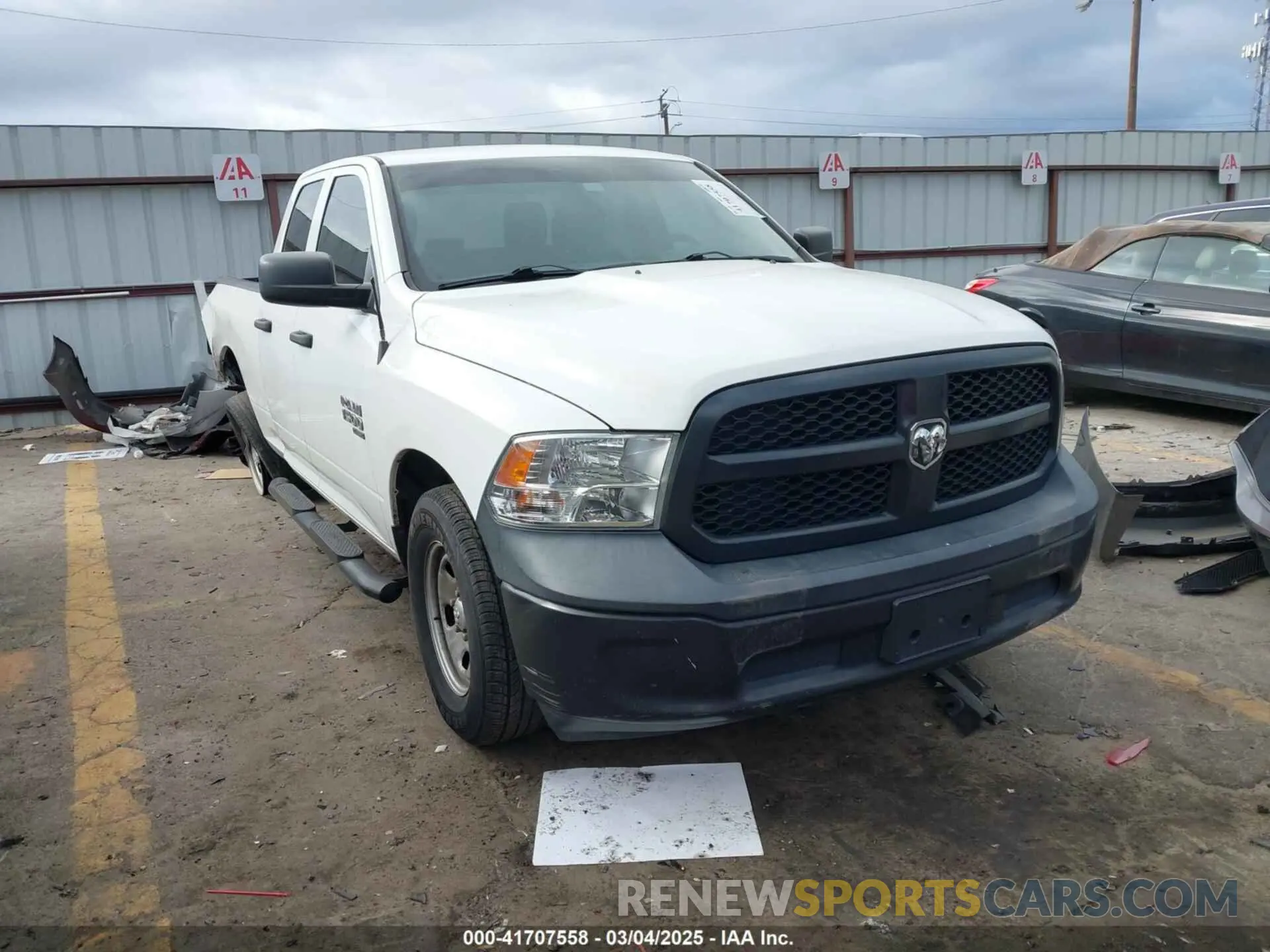 1 Photograph of a damaged car 1C6RR6FG4KS515764 RAM 1500 CLASSIC 2019