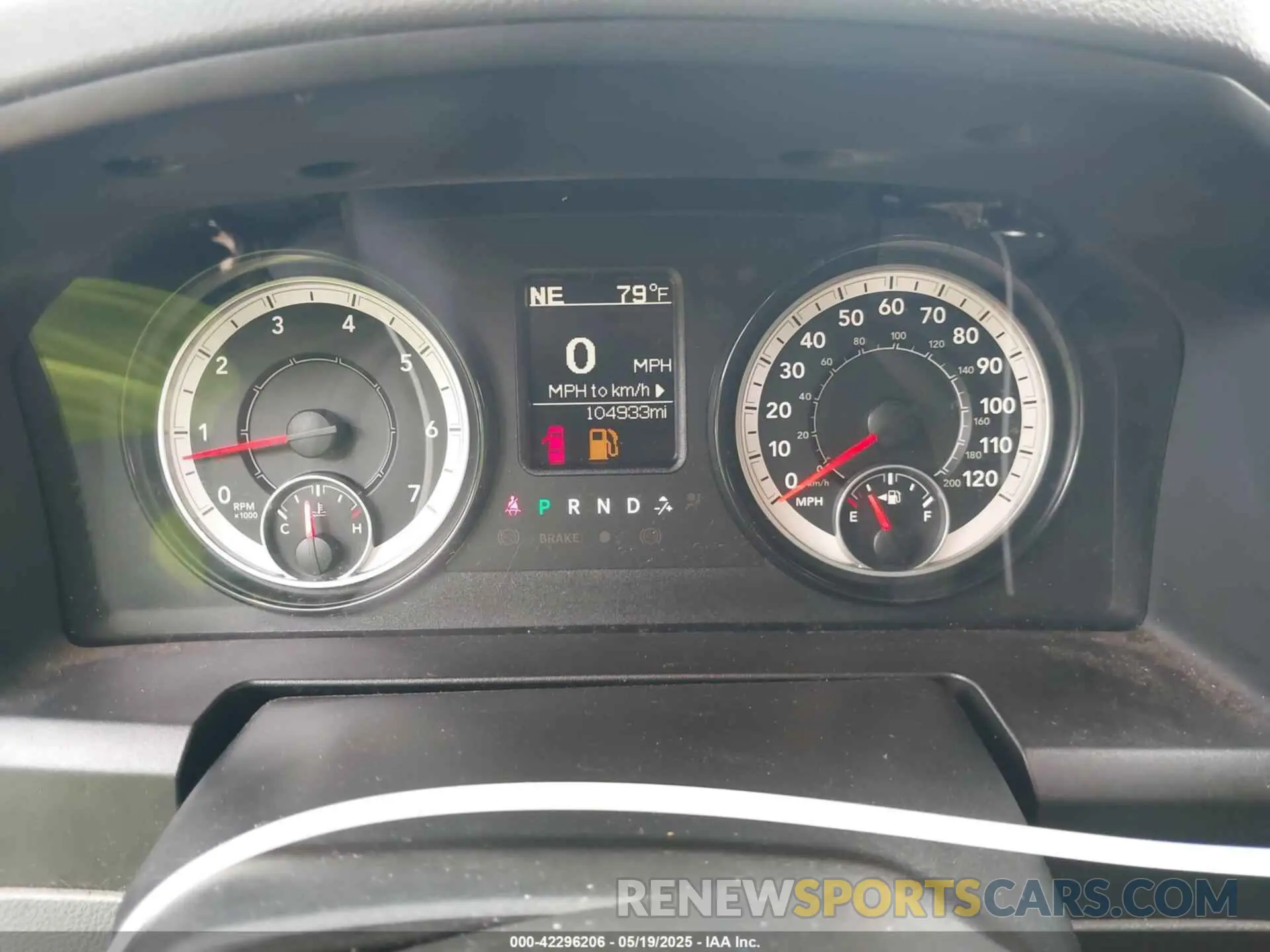 7 Photograph of a damaged car 1C6RR6FG5KS528684 RAM 1500 CLASSIC 2019