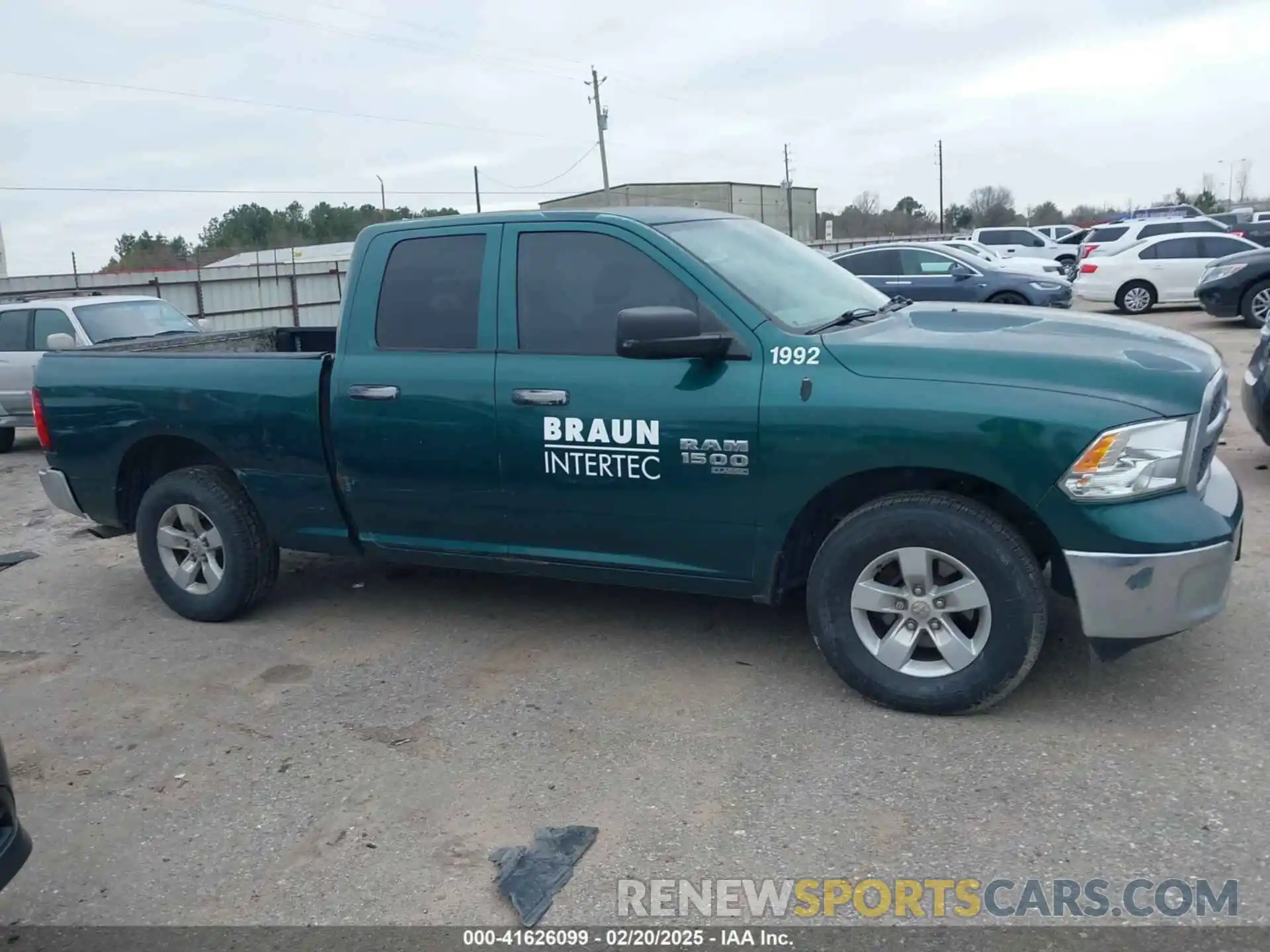 13 Photograph of a damaged car 1C6RR6FG5KS604551 RAM 1500 CLASSIC 2019