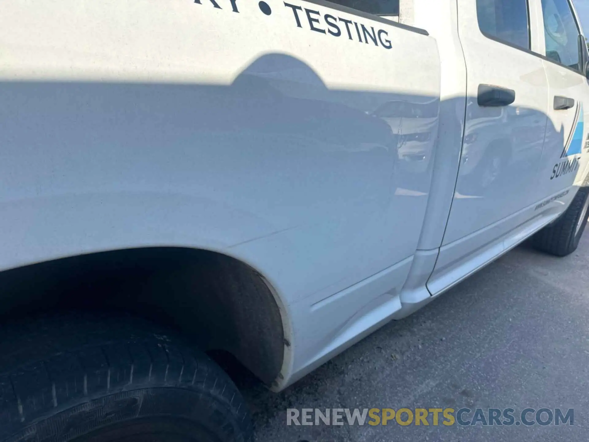 14 Photograph of a damaged car 1C6RR6FG6KS608947 RAM 1500 CLASSIC 2019