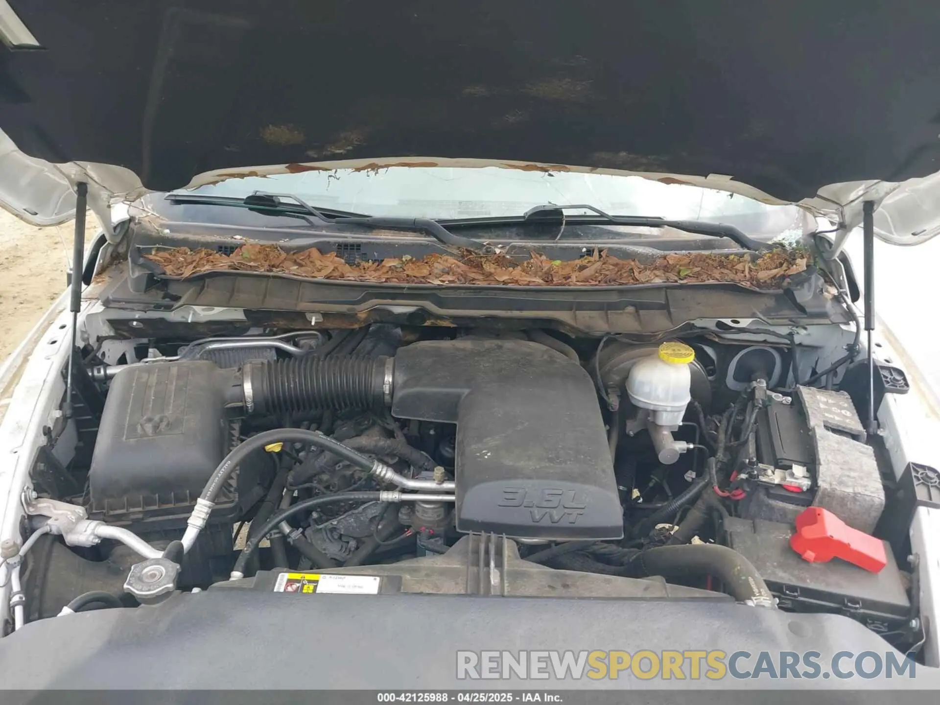 10 Photograph of a damaged car 1C6RR6FG8KS500099 RAM 1500 CLASSIC 2019