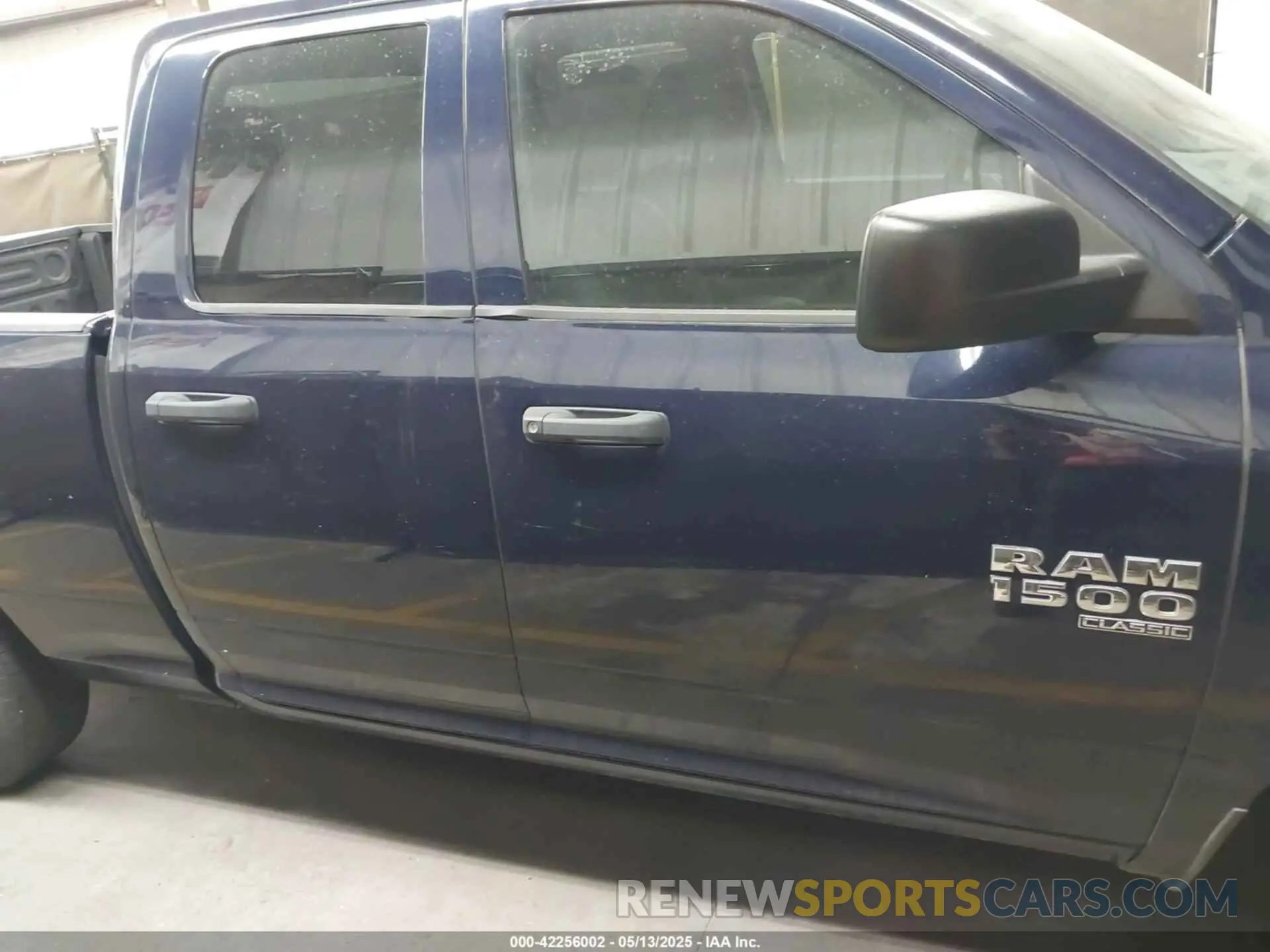 13 Photograph of a damaged car 1C6RR6FG8KS586787 RAM 1500 CLASSIC 2019