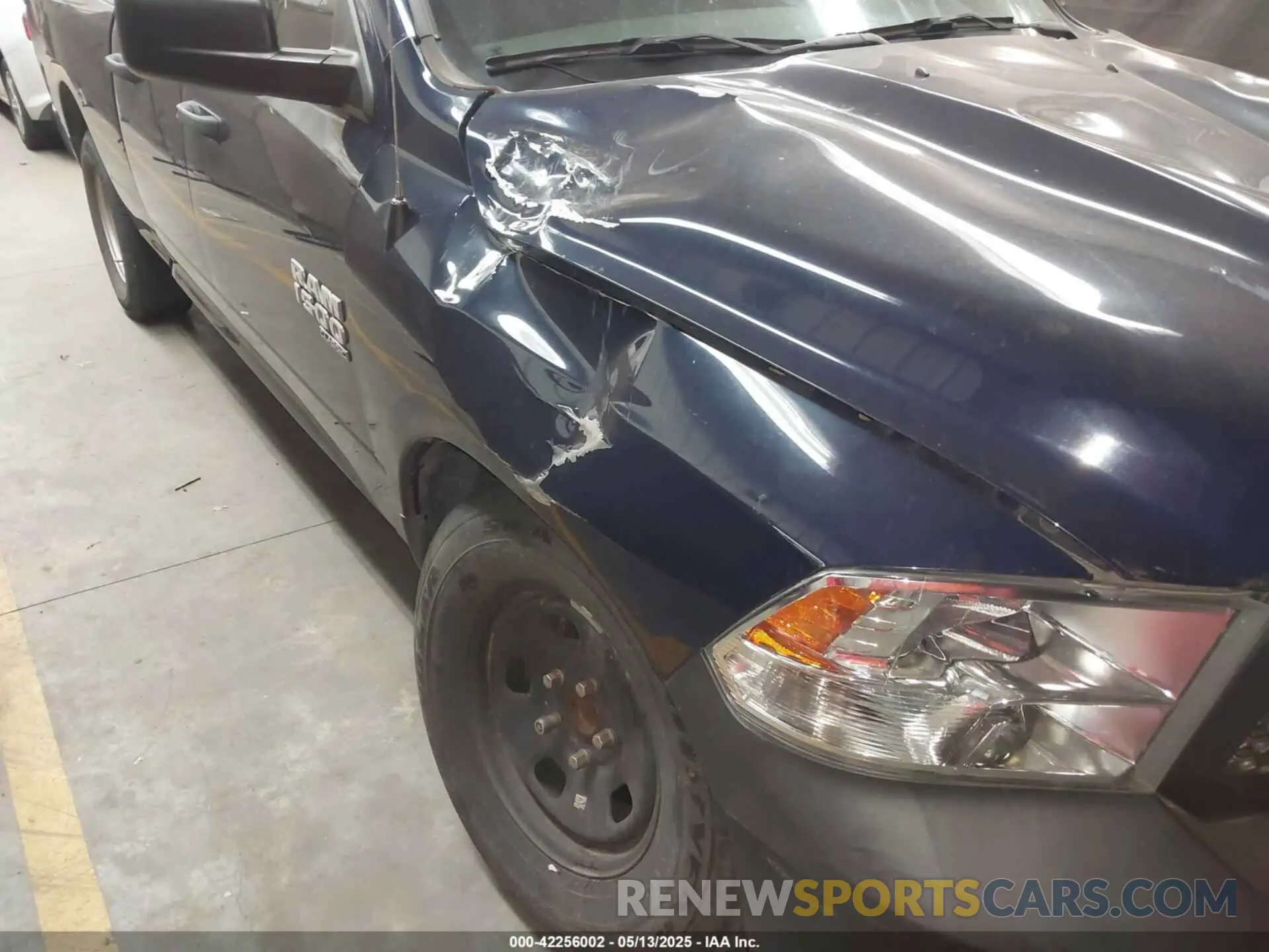 6 Photograph of a damaged car 1C6RR6FG8KS586787 RAM 1500 CLASSIC 2019