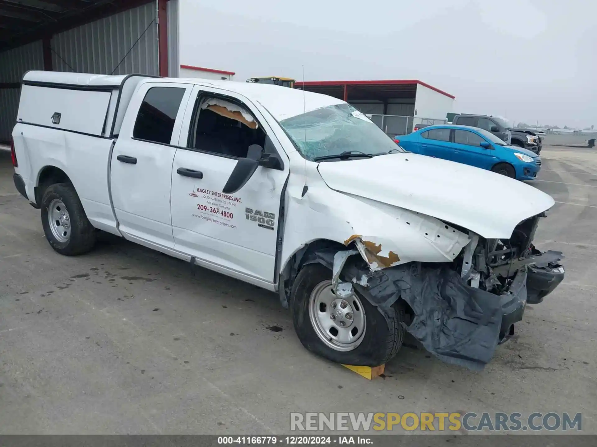 1 Photograph of a damaged car 1C6RR6FG8KS733349 RAM 1500 CLASSIC 2019