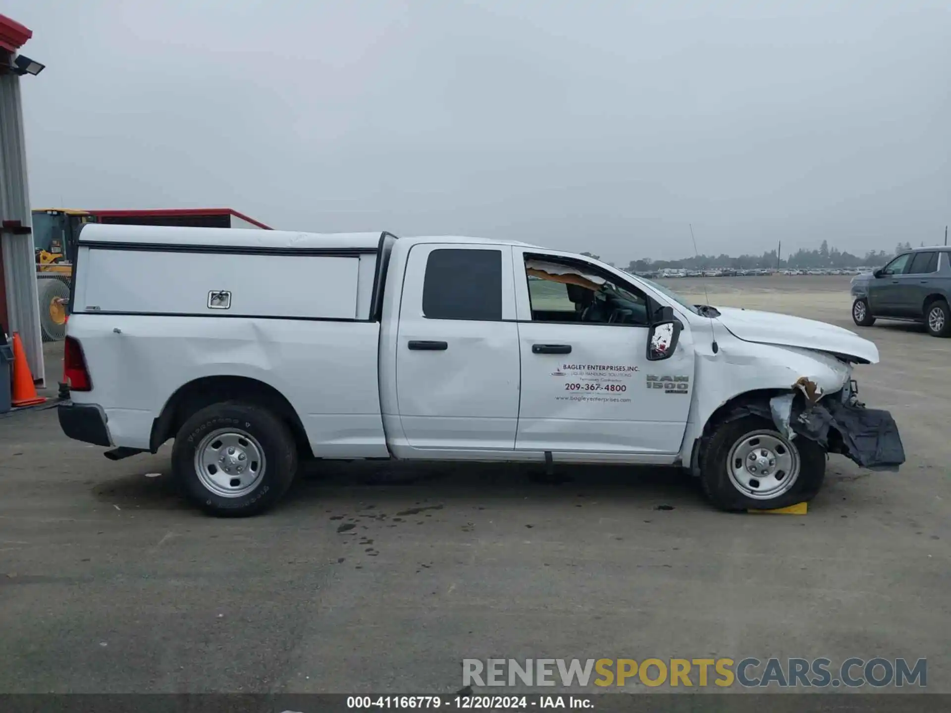 14 Photograph of a damaged car 1C6RR6FG8KS733349 RAM 1500 CLASSIC 2019