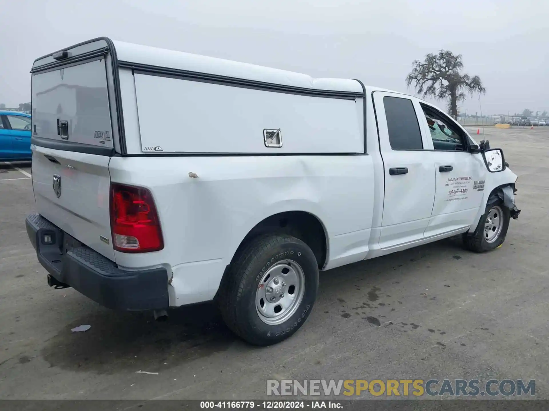 4 Photograph of a damaged car 1C6RR6FG8KS733349 RAM 1500 CLASSIC 2019