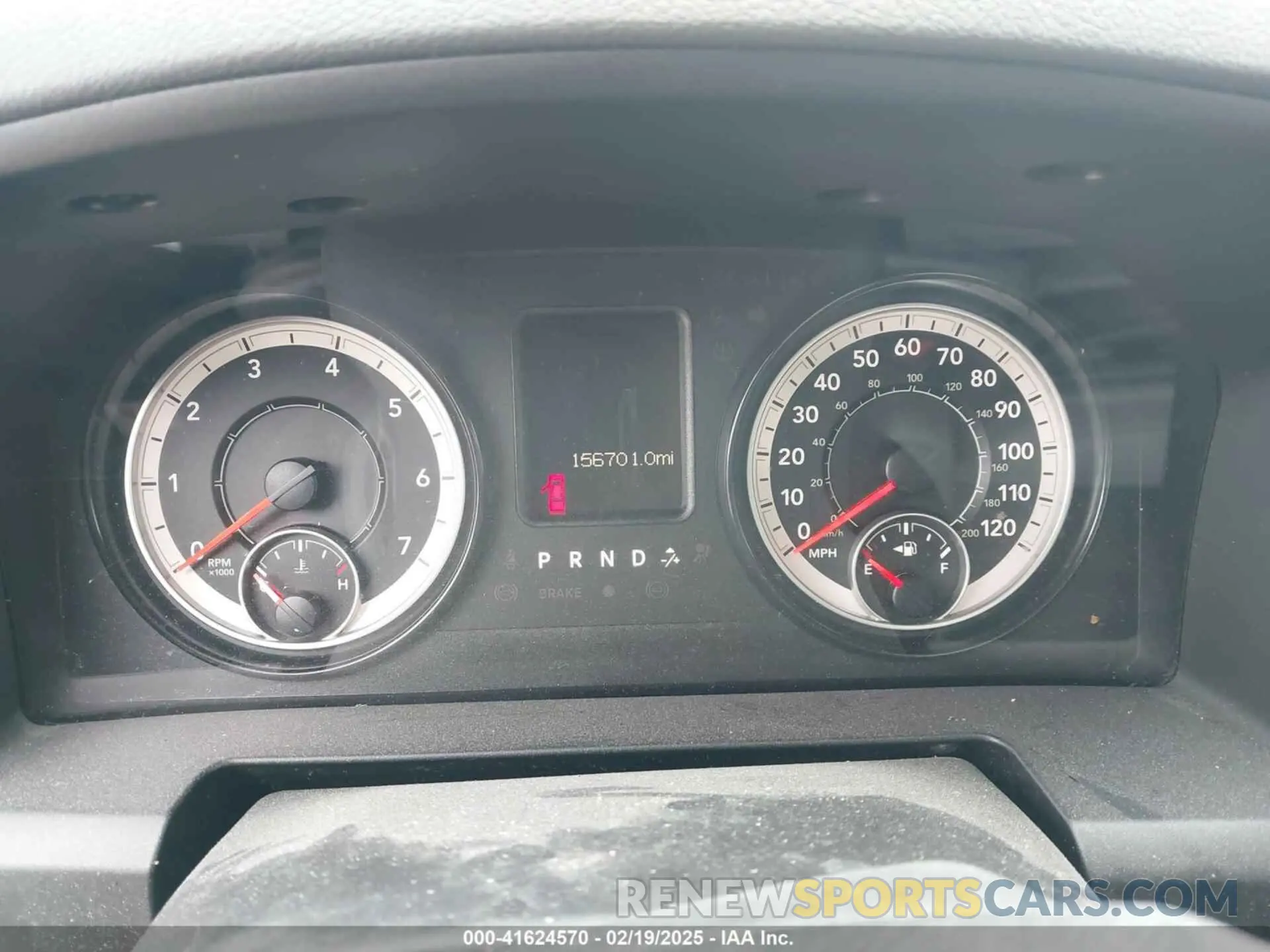 7 Photograph of a damaged car 1C6RR6FG9KS581436 RAM 1500 CLASSIC 2019