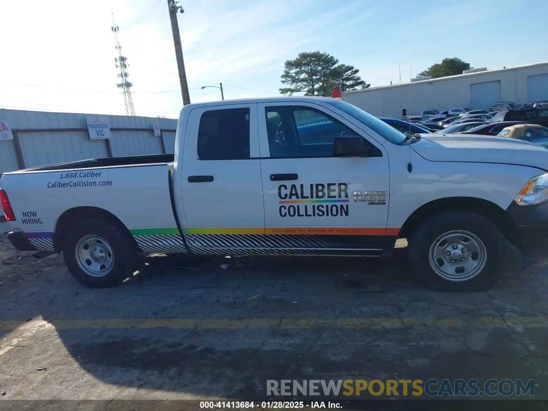 13 Photograph of a damaged car 1C6RR6FG9KS733134 RAM 1500 CLASSIC 2019