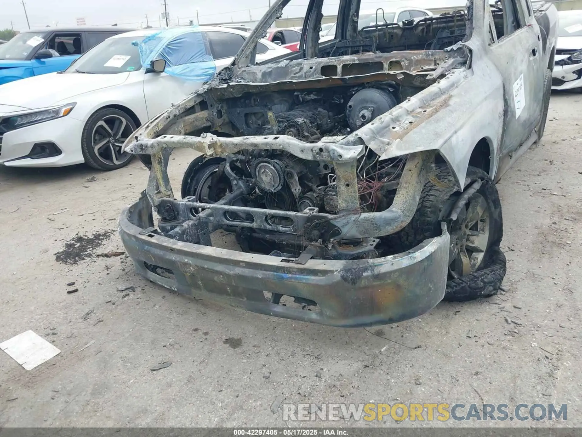 6 Photograph of a damaged car 1C6RR6FT2KS723364 RAM 1500 CLASSIC 2019