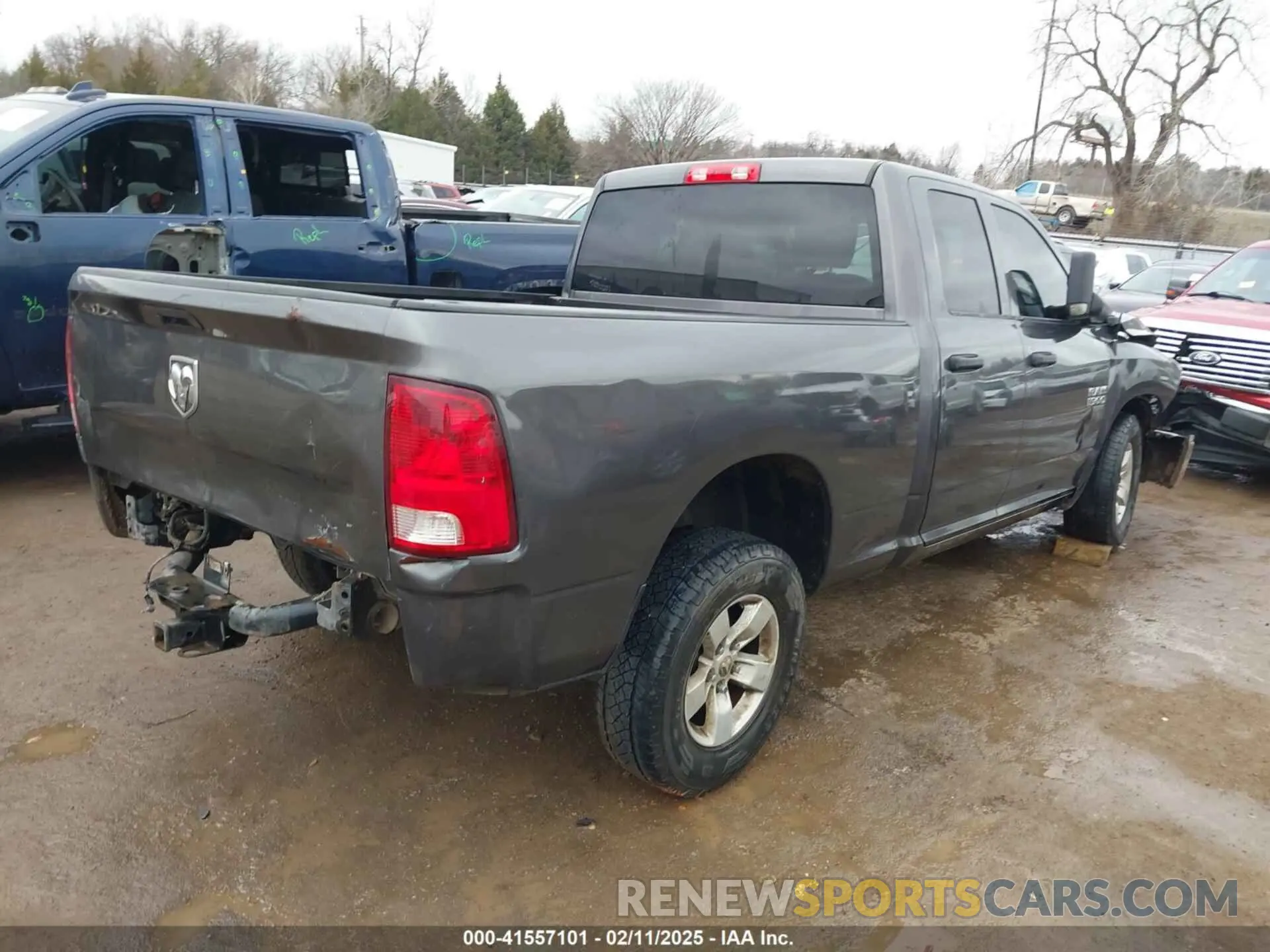 4 Photograph of a damaged car 1C6RR6FT2KS723641 RAM 1500 CLASSIC 2019