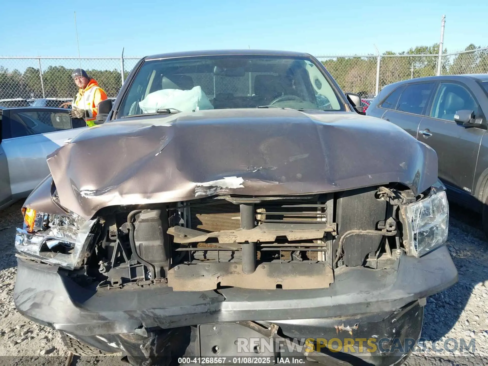 12 Photograph of a damaged car 1C6RR6FT3KS525697 RAM 1500 CLASSIC 2019