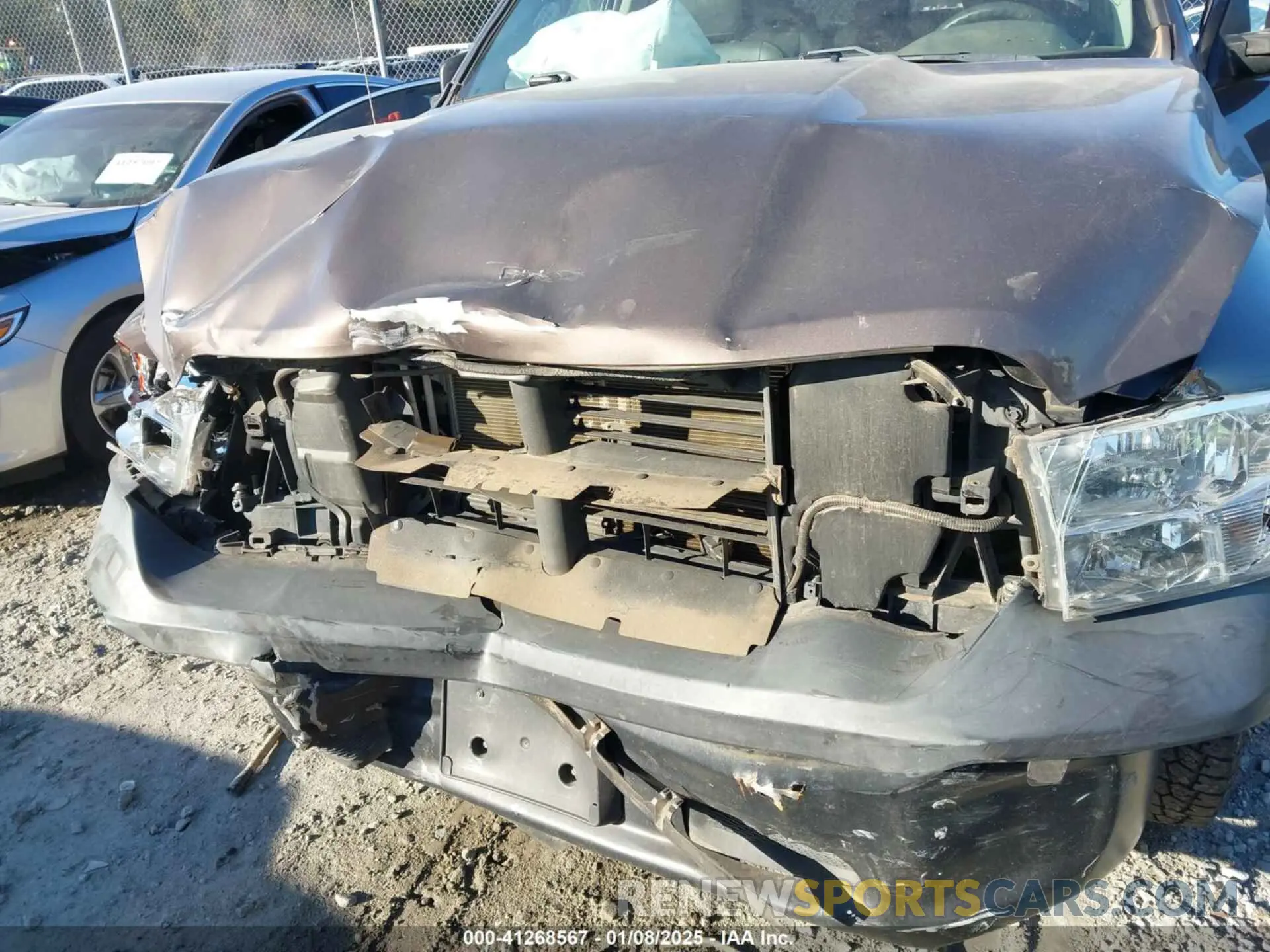 6 Photograph of a damaged car 1C6RR6FT3KS525697 RAM 1500 CLASSIC 2019