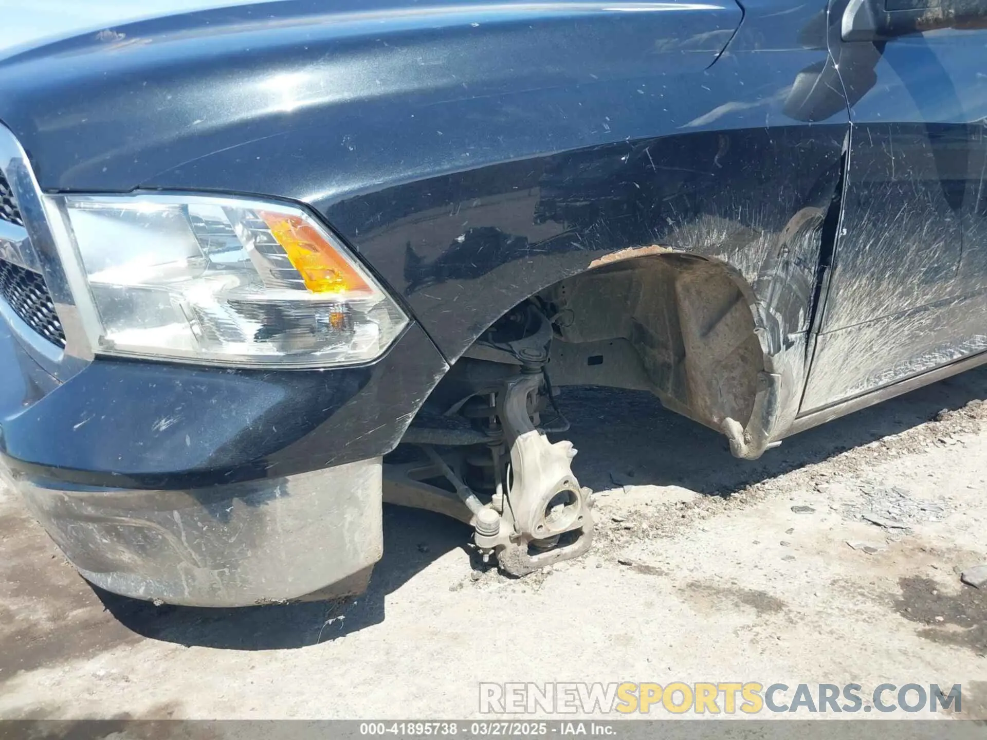 6 Photograph of a damaged car 1C6RR6FT3KS563110 RAM 1500 CLASSIC 2019
