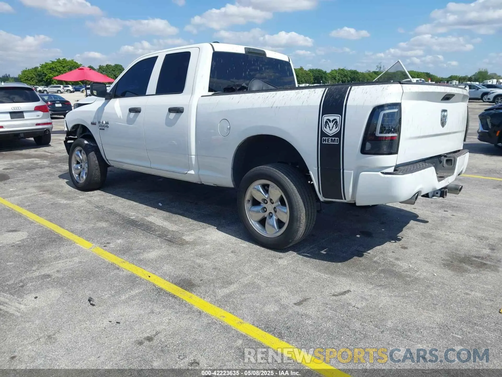 3 Photograph of a damaged car 1C6RR6FT6KS545782 RAM 1500 CLASSIC 2019