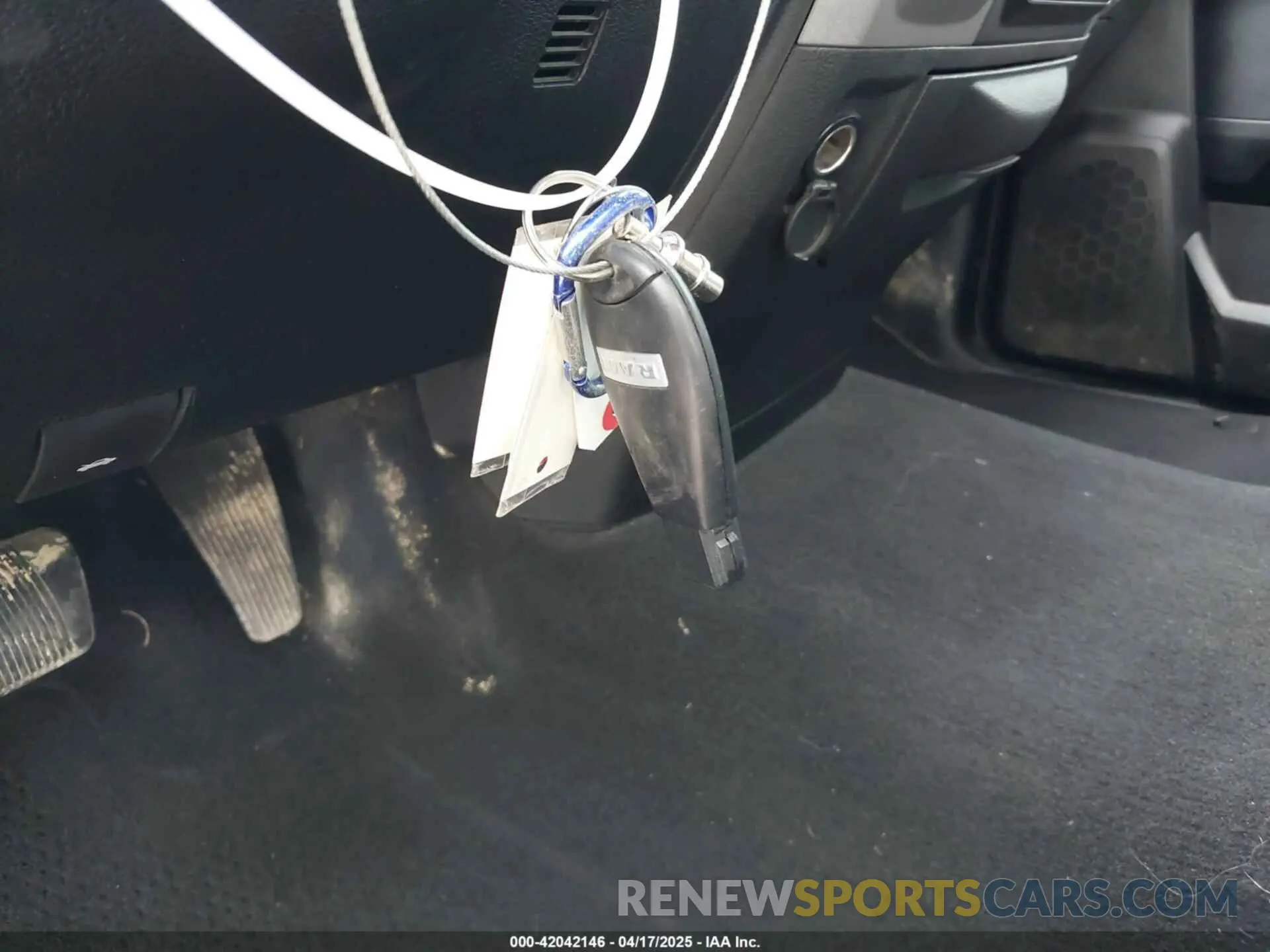 11 Photograph of a damaged car 1C6RR6FT6KS742077 RAM 1500 CLASSIC 2019