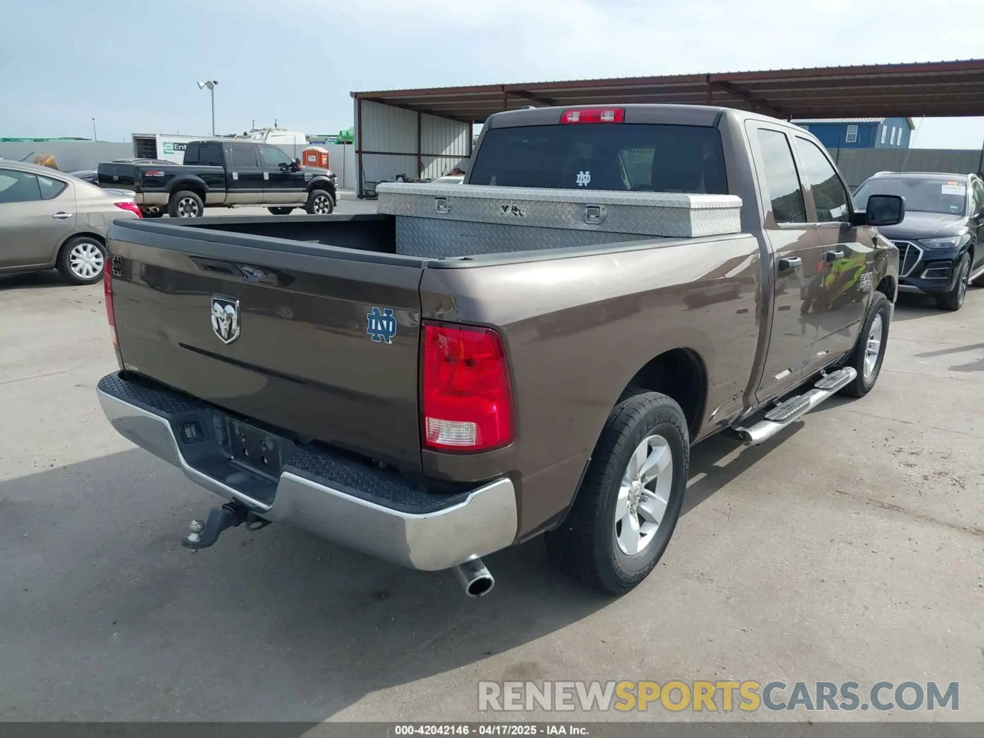 4 Photograph of a damaged car 1C6RR6FT6KS742077 RAM 1500 CLASSIC 2019