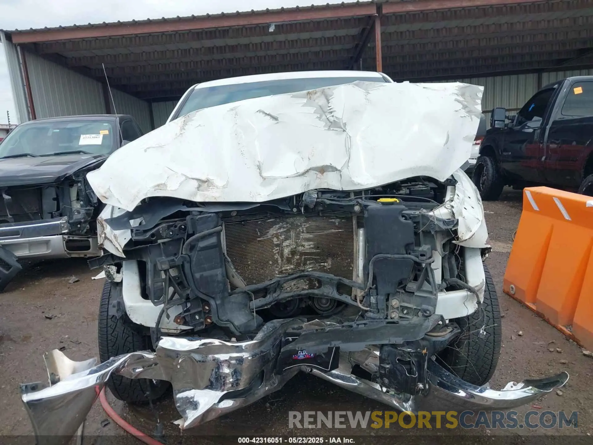 12 Photograph of a damaged car 1C6RR6FT7KS552546 RAM 1500 CLASSIC 2019