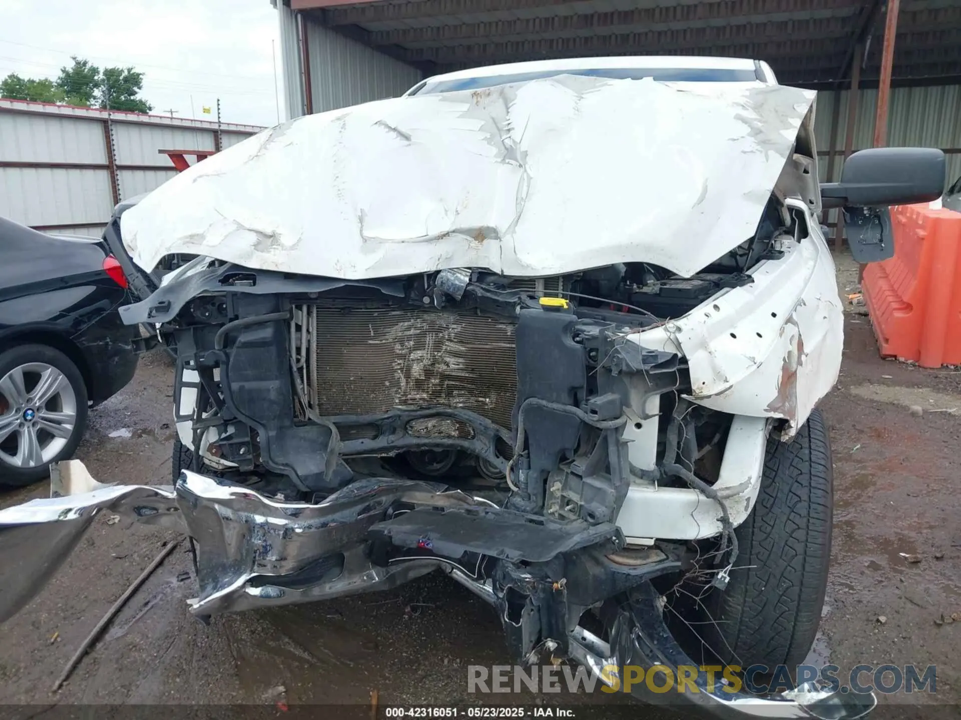 6 Photograph of a damaged car 1C6RR6FT7KS552546 RAM 1500 CLASSIC 2019