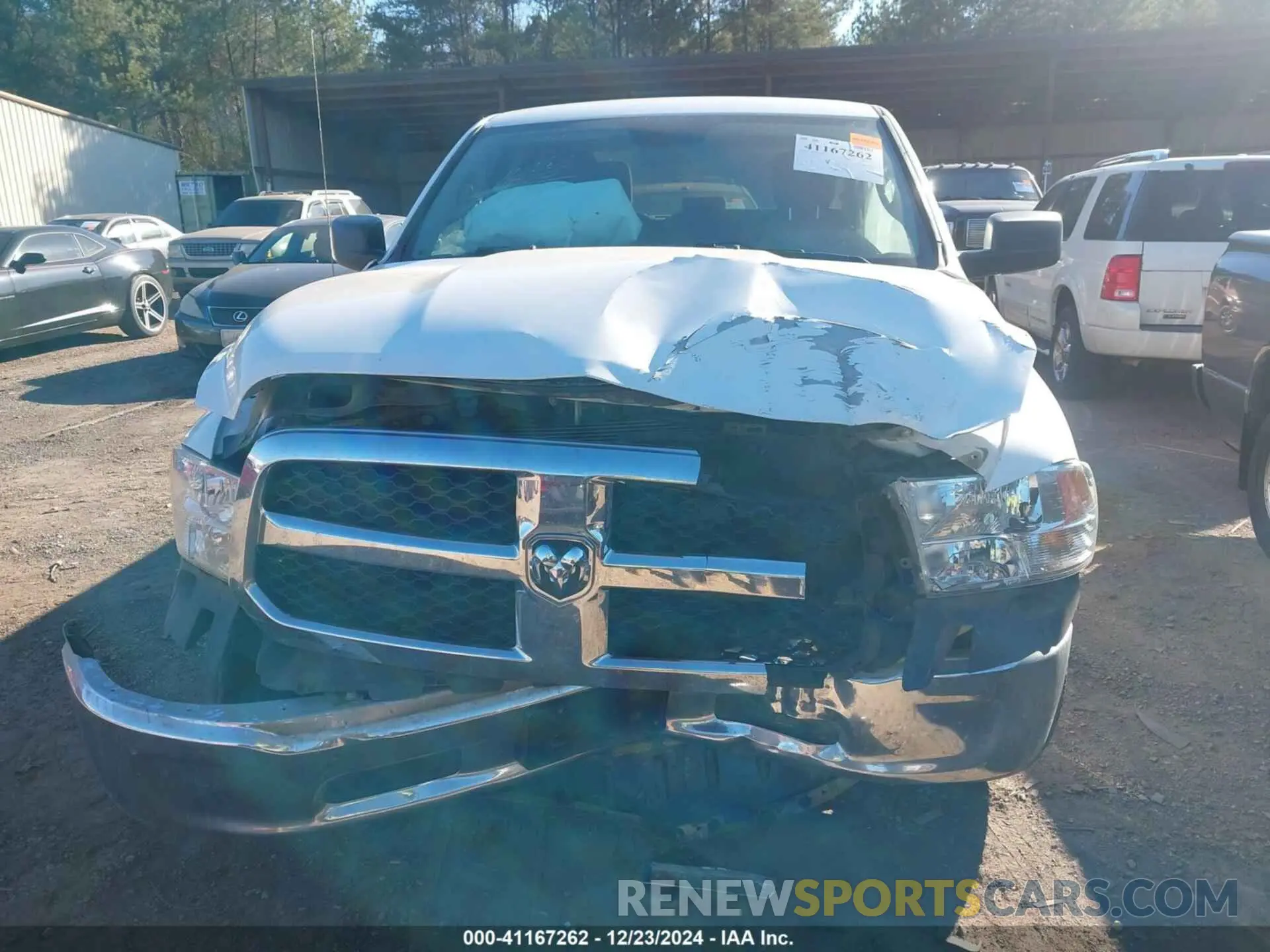 11 Photograph of a damaged car 1C6RR6FTXKS584312 RAM 1500 CLASSIC 2019