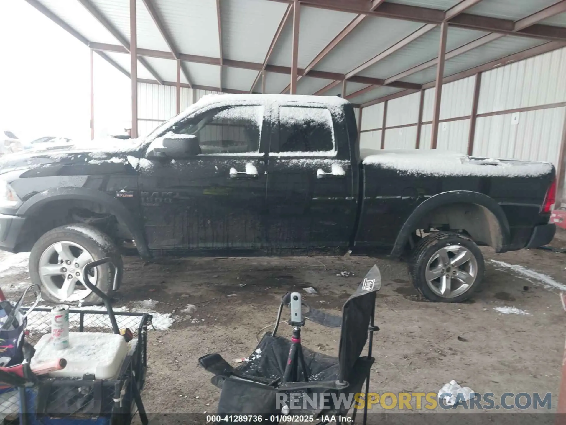 14 Photograph of a damaged car 1C6RR6GT0KS706707 RAM 1500 CLASSIC 2019