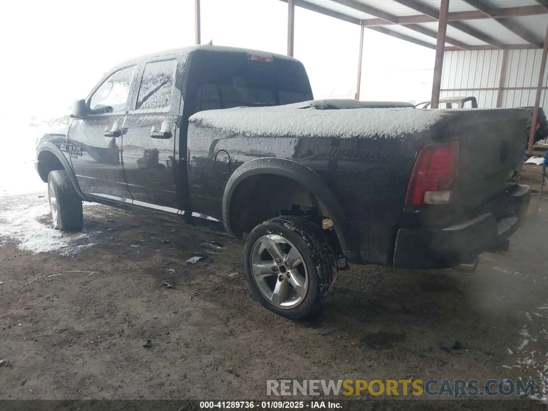 3 Photograph of a damaged car 1C6RR6GT0KS706707 RAM 1500 CLASSIC 2019