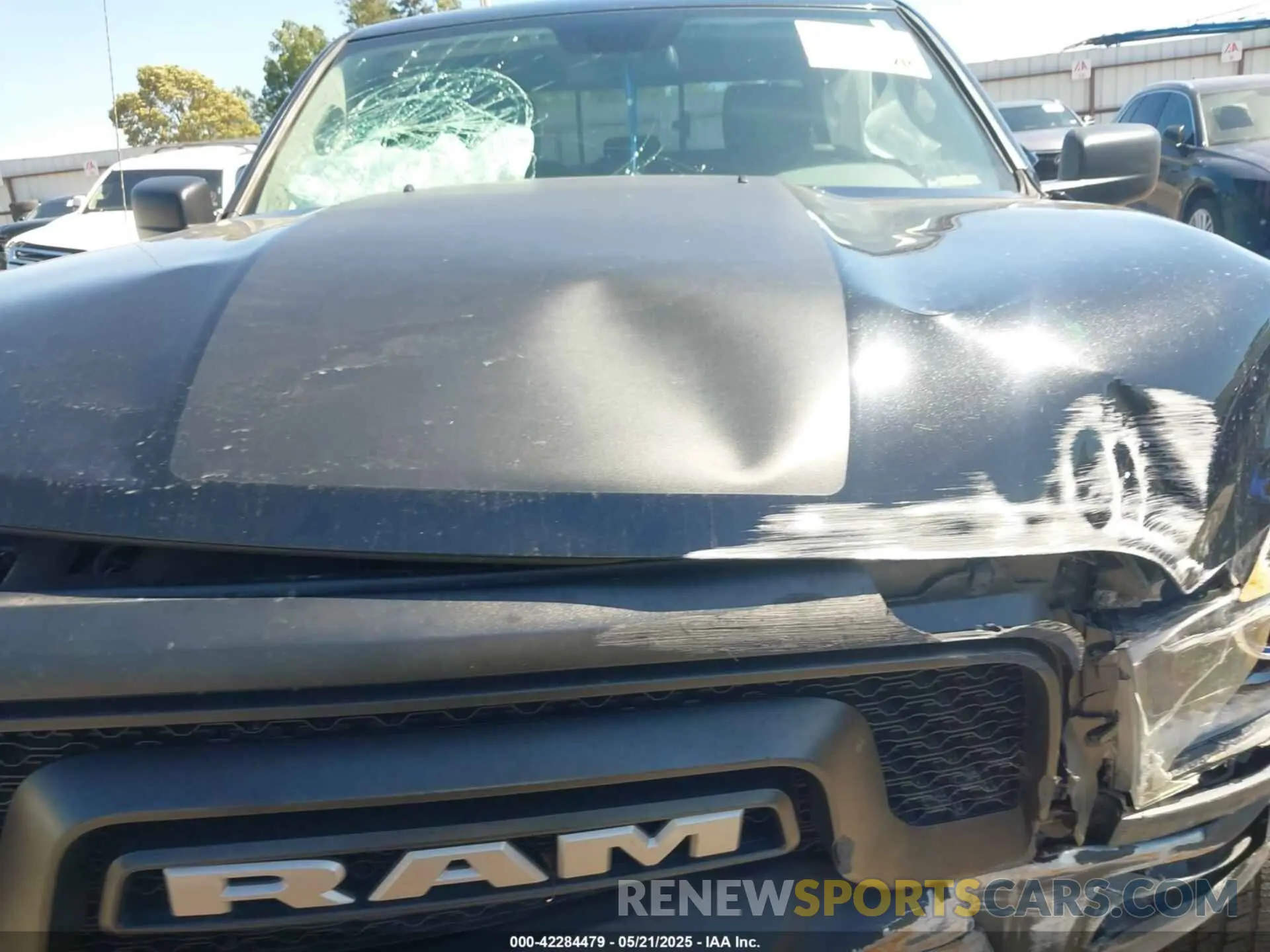 10 Photograph of a damaged car 1C6RR6GTXKS732022 RAM 1500 CLASSIC 2019