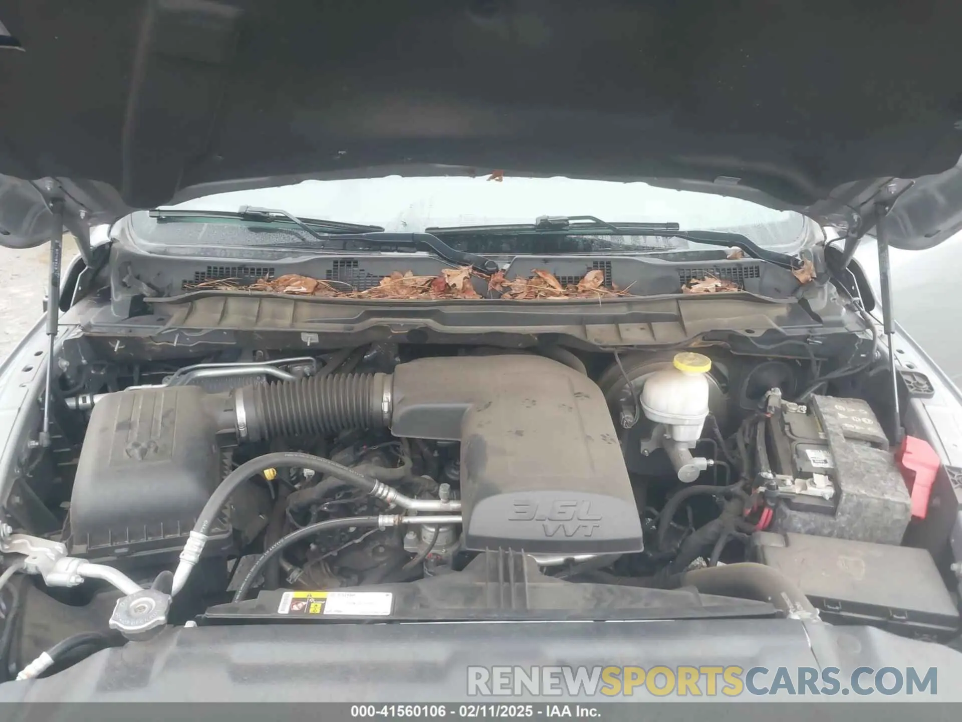 10 Photograph of a damaged car 1C6RR6KG3KS726864 RAM 1500 CLASSIC 2019