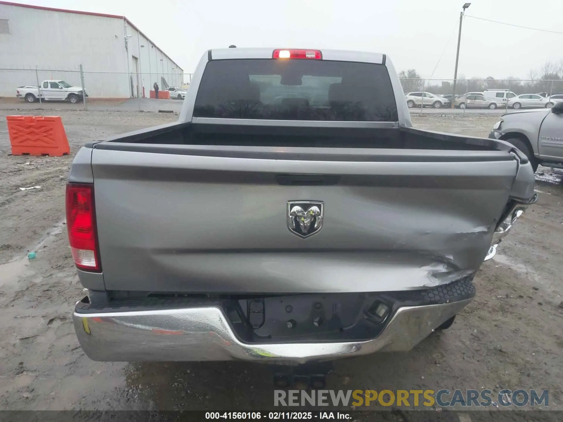 16 Photograph of a damaged car 1C6RR6KG3KS726864 RAM 1500 CLASSIC 2019