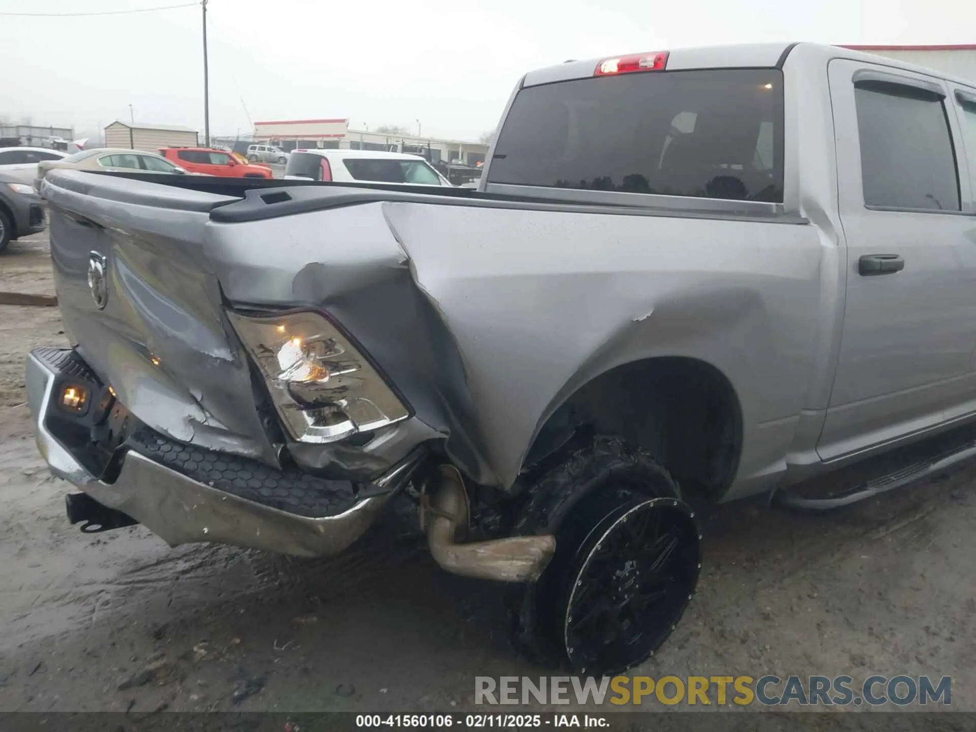 6 Photograph of a damaged car 1C6RR6KG3KS726864 RAM 1500 CLASSIC 2019
