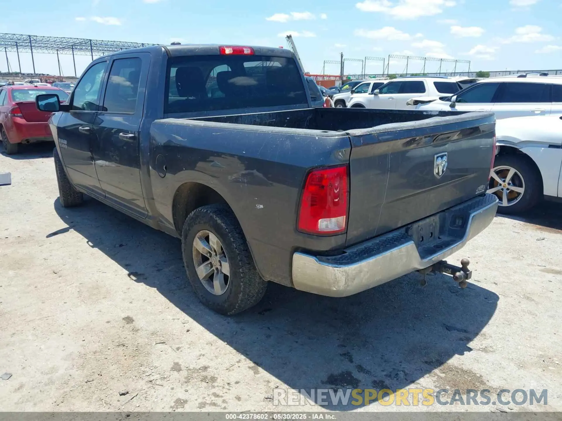 3 Photograph of a damaged car 1C6RR6KG9KS500229 RAM 1500 CLASSIC 2019