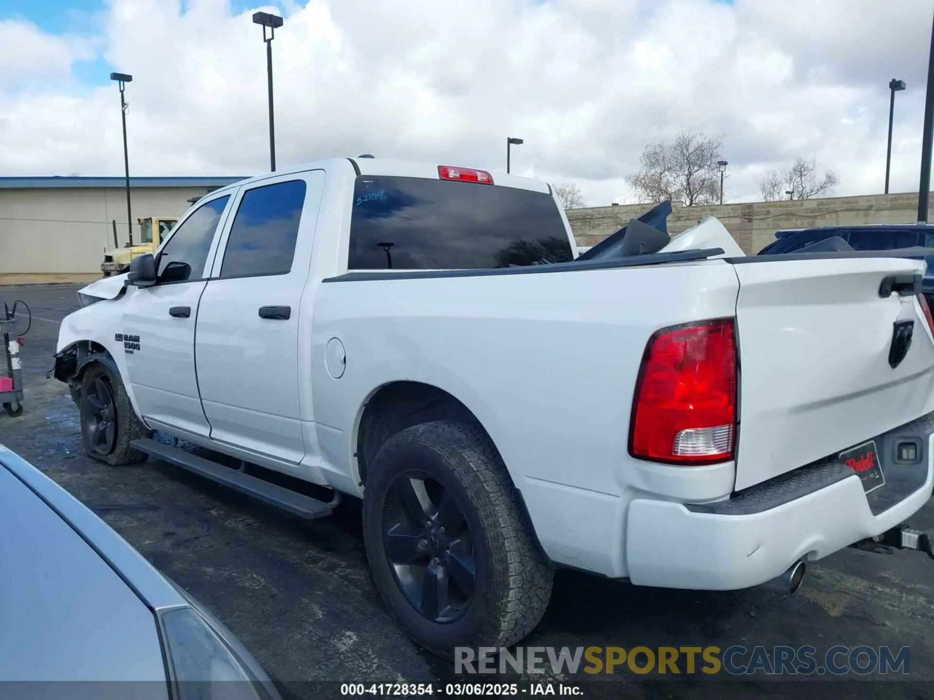 15 Photograph of a damaged car 1C6RR6KT4KS521048 RAM 1500 CLASSIC 2019