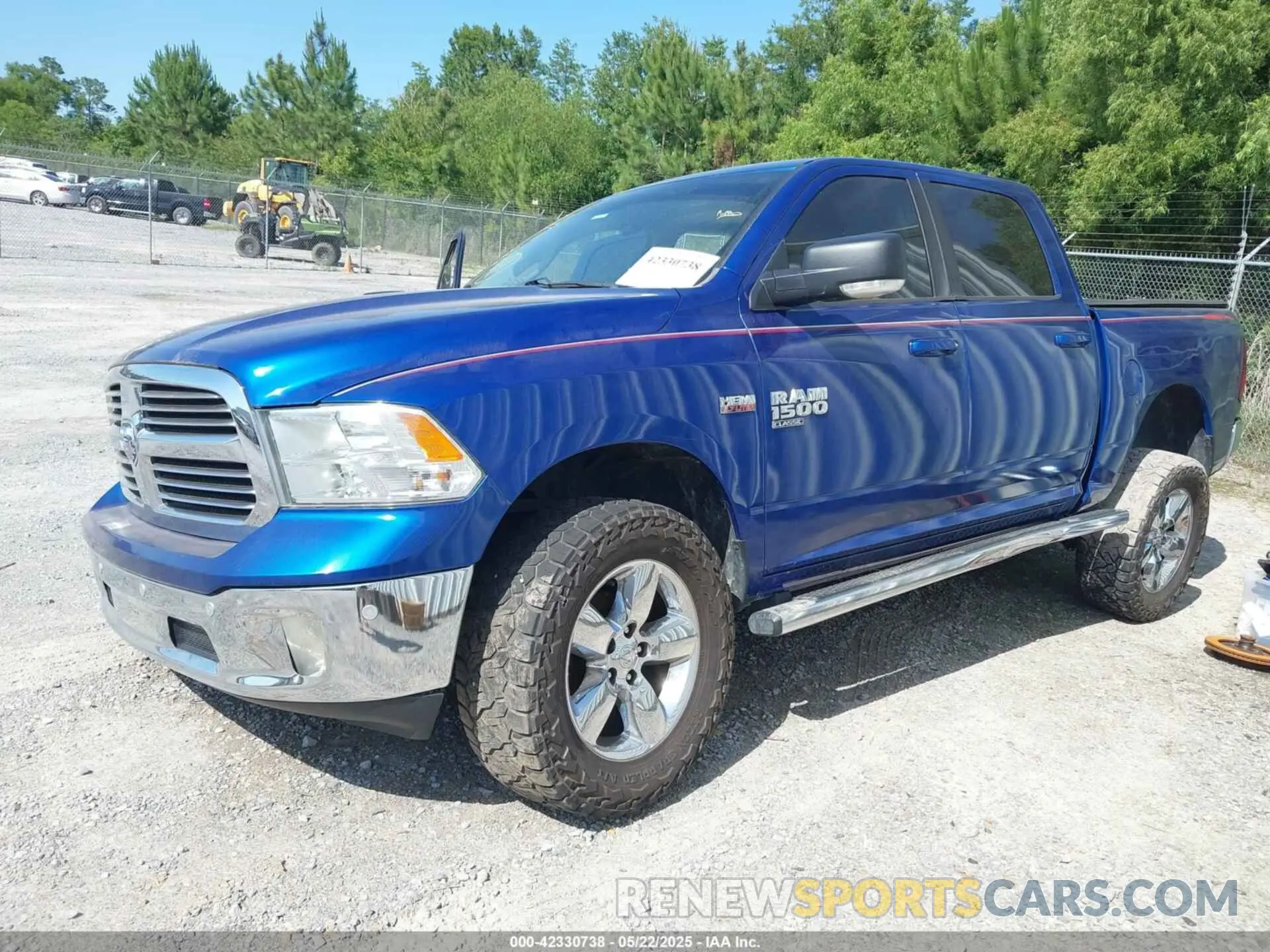 2 Photograph of a damaged car 1C6RR6LT3KS673689 RAM 1500 CLASSIC 2019