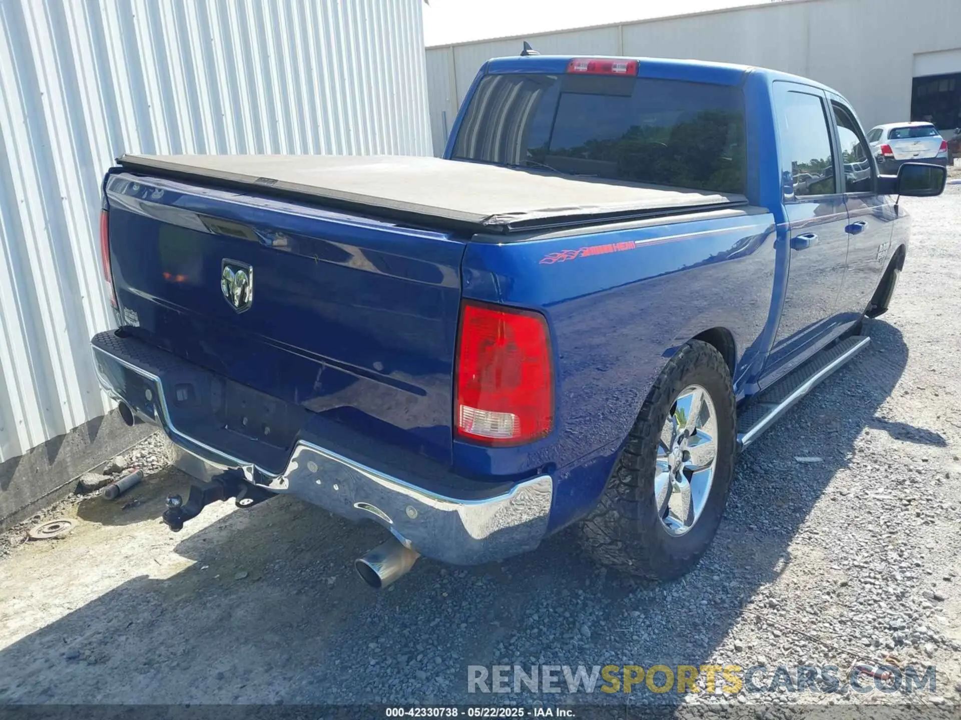 4 Photograph of a damaged car 1C6RR6LT3KS673689 RAM 1500 CLASSIC 2019