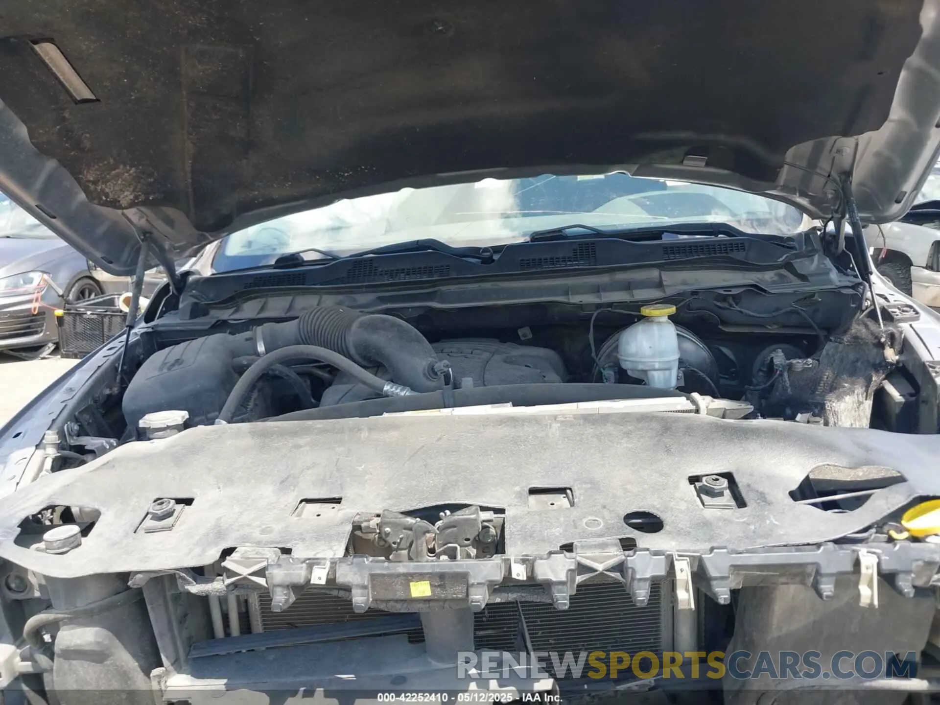 10 Photograph of a damaged car 1C6RR6LT4KS604798 RAM 1500 CLASSIC 2019