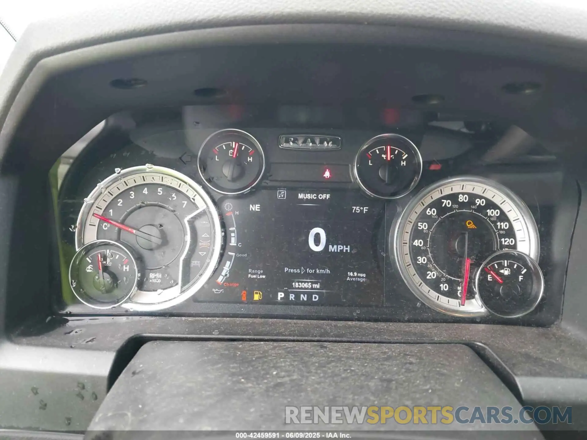 7 Photograph of a damaged car 1C6RR6LT5KS573626 RAM 1500 CLASSIC 2019