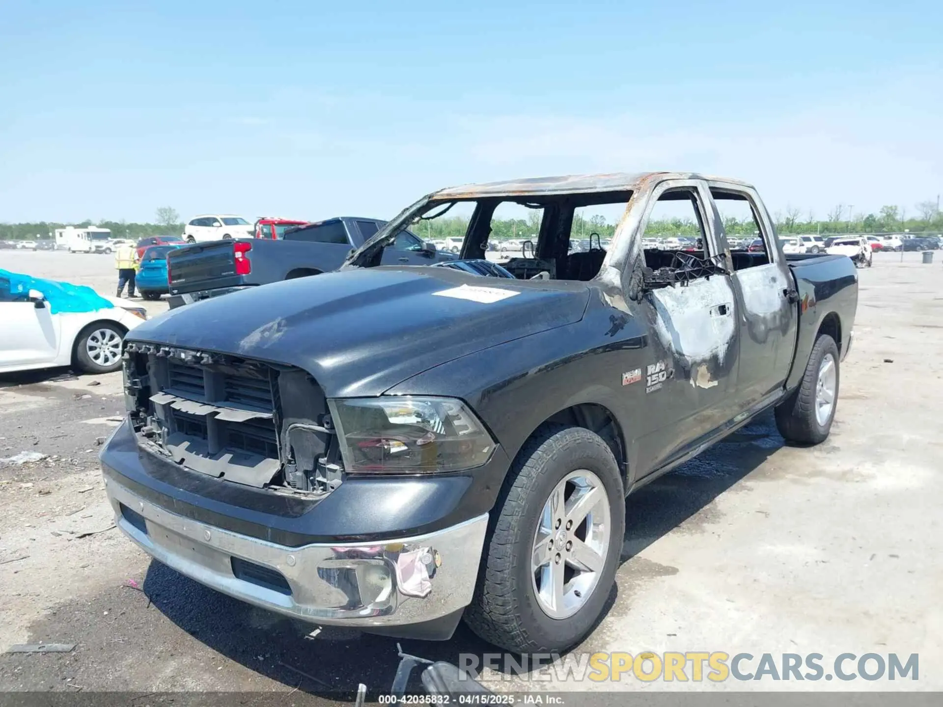 2 Photograph of a damaged car 1C6RR6LT6KS554759 RAM 1500 CLASSIC 2019