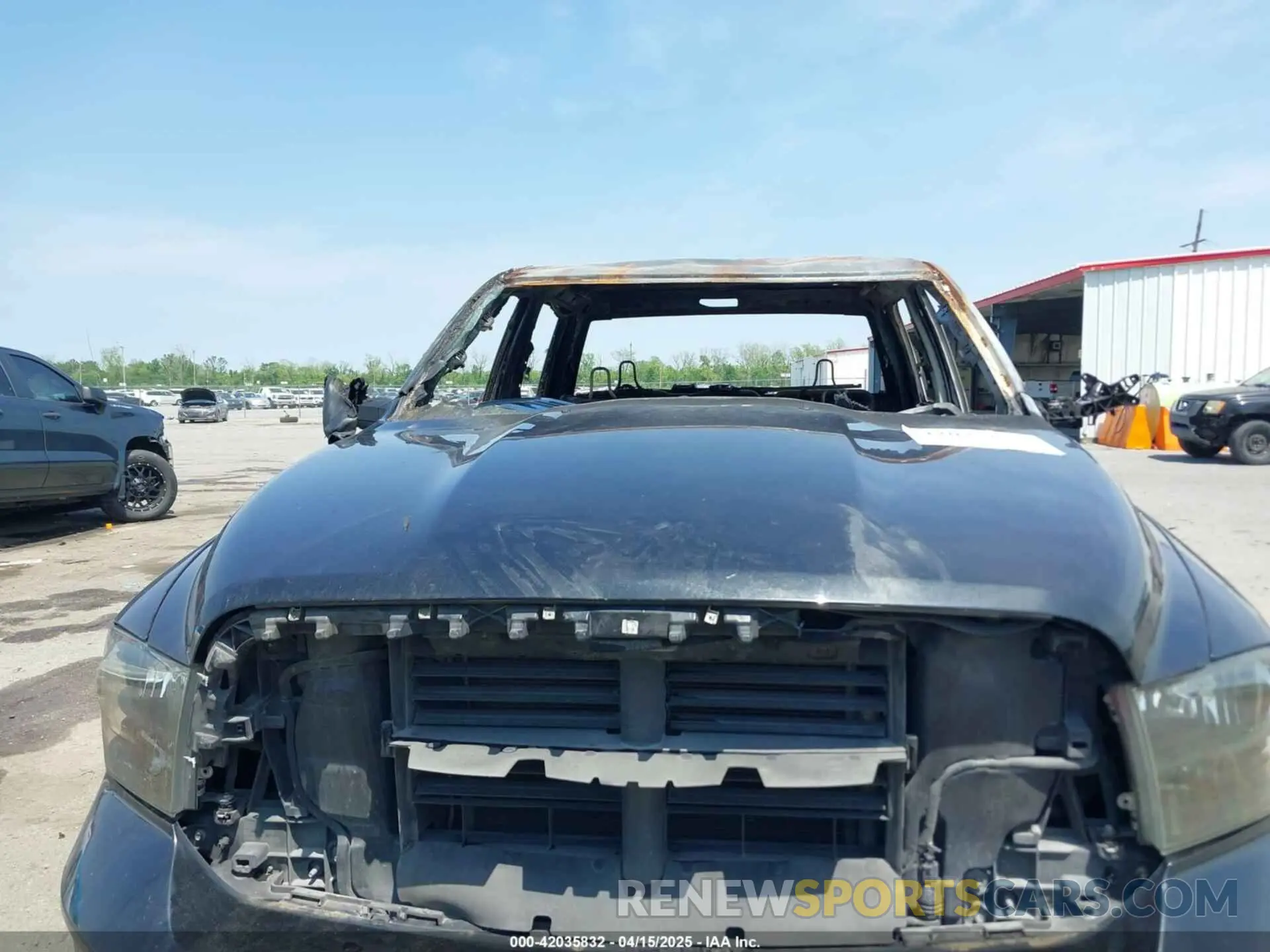 6 Photograph of a damaged car 1C6RR6LT6KS554759 RAM 1500 CLASSIC 2019