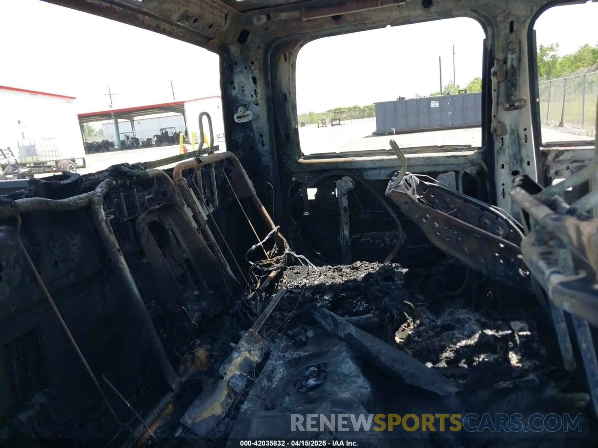 8 Photograph of a damaged car 1C6RR6LT6KS554759 RAM 1500 CLASSIC 2019