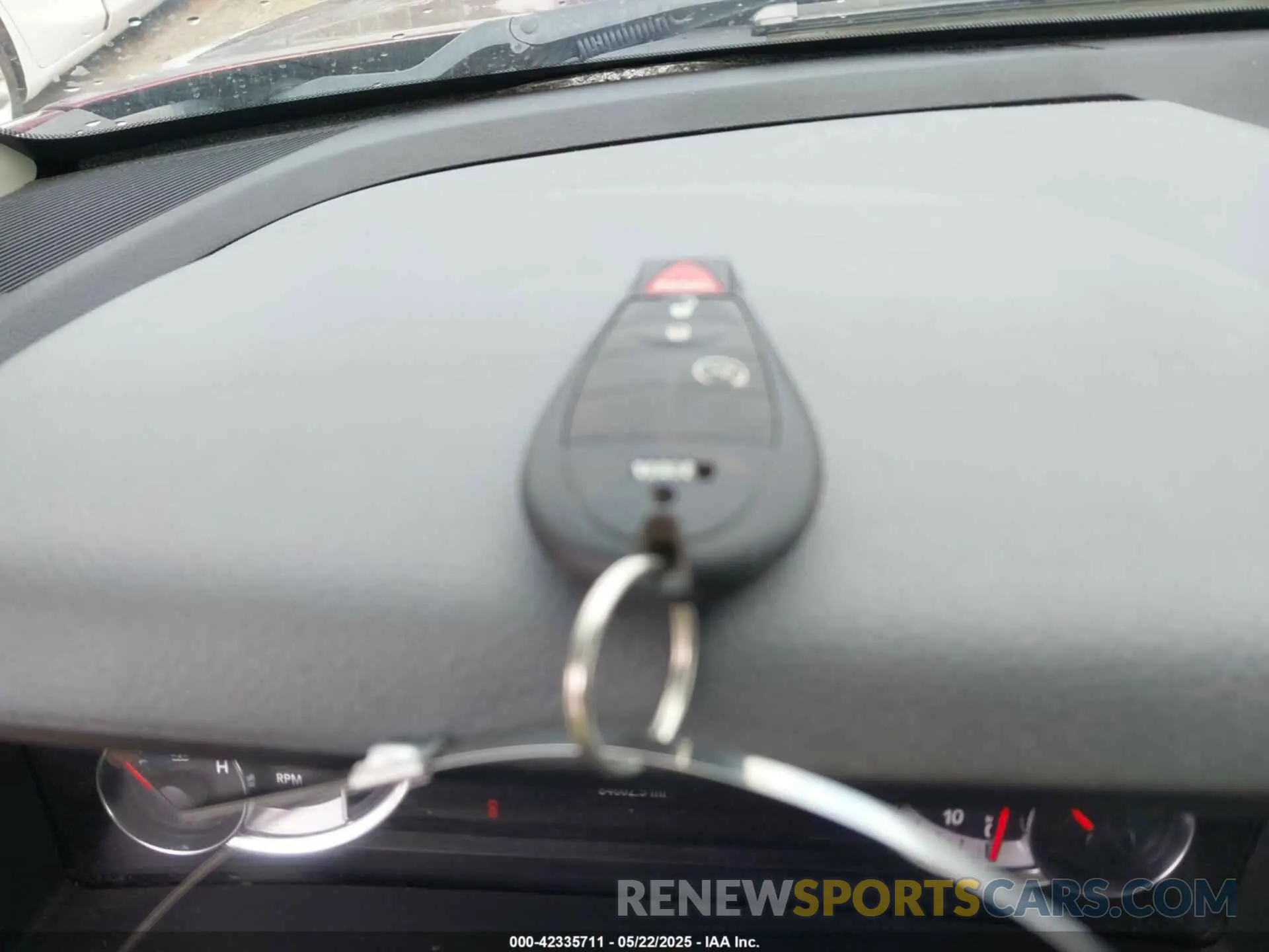 11 Photograph of a damaged car 1C6RR6LT7KS529739 RAM 1500 CLASSIC 2019