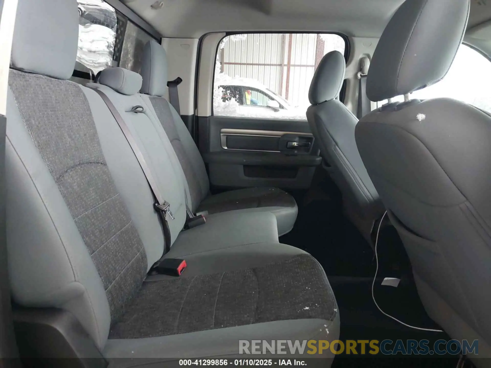 8 Photograph of a damaged car 1C6RR6LT7KS539154 RAM 1500 CLASSIC 2019