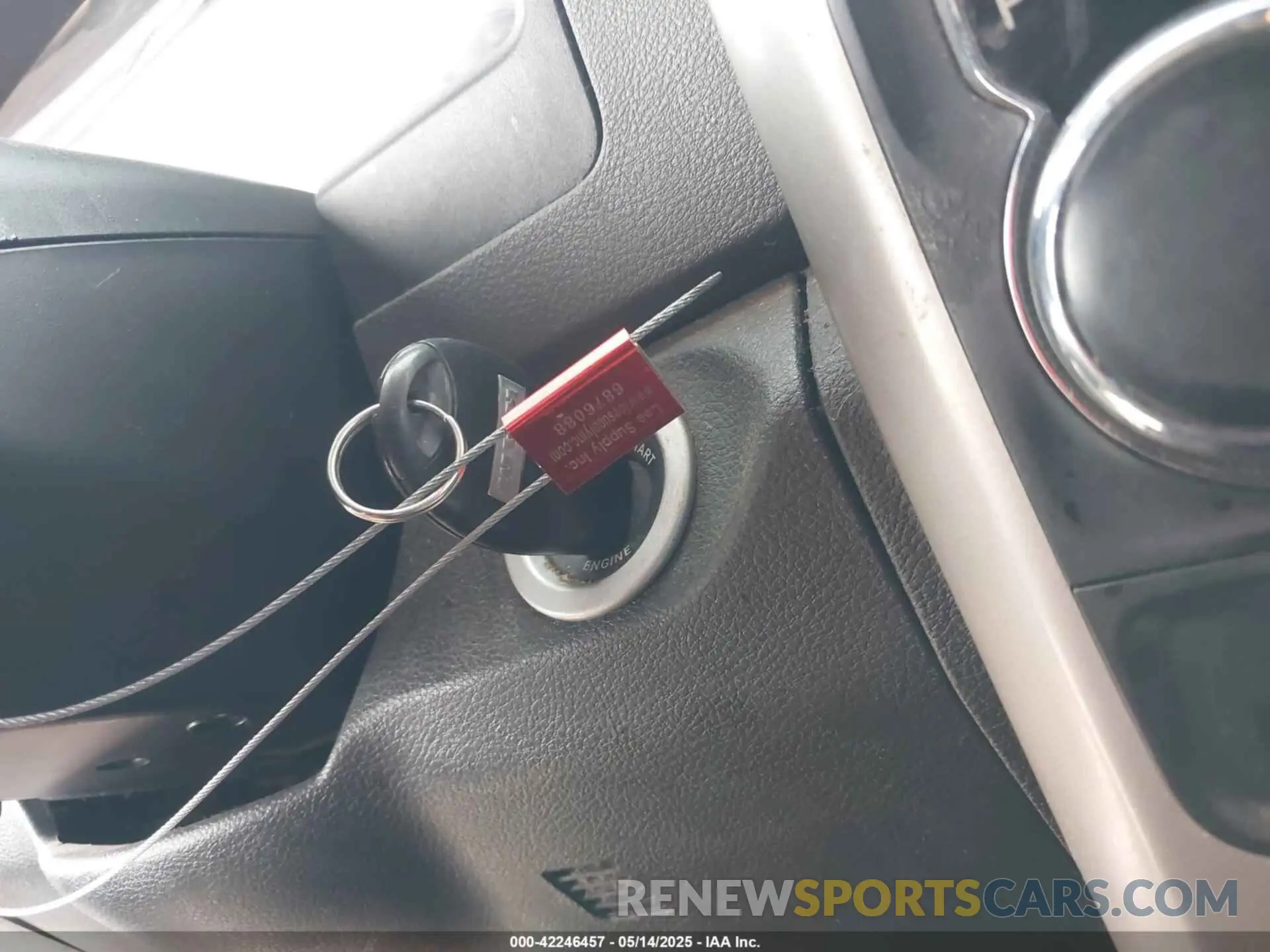 11 Photograph of a damaged car 1C6RR6LT9KS539625 RAM 1500 CLASSIC 2019