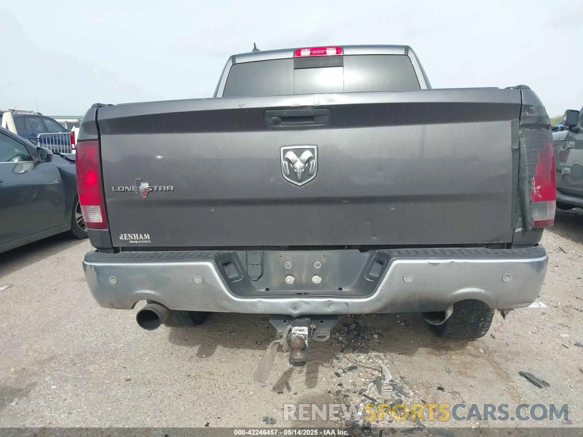 16 Photograph of a damaged car 1C6RR6LT9KS539625 RAM 1500 CLASSIC 2019