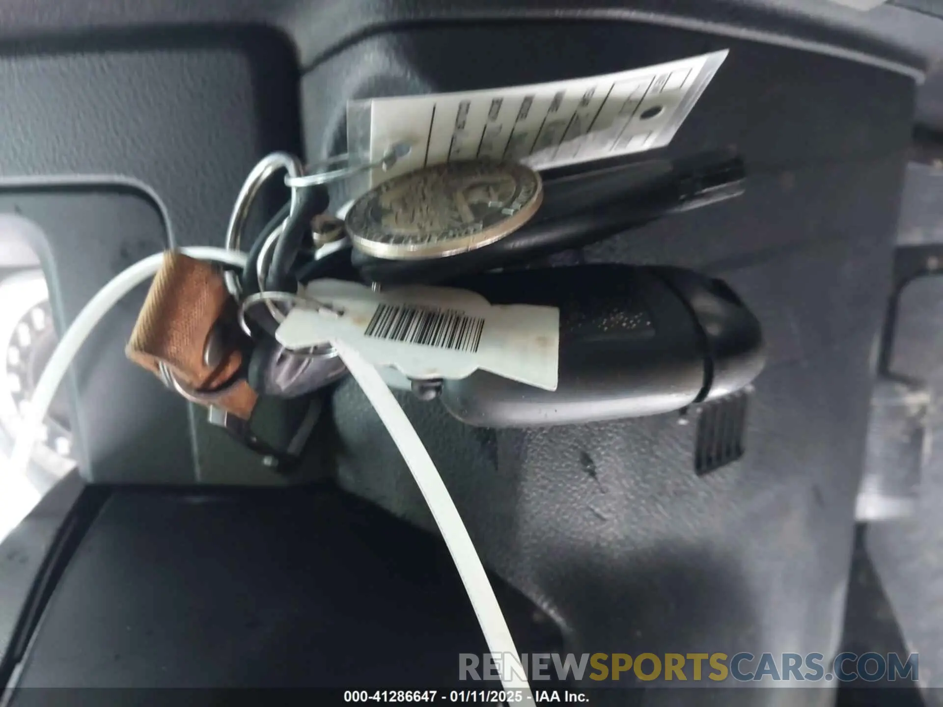11 Photograph of a damaged car 1C6RR6LT9KS563682 RAM 1500 CLASSIC 2019