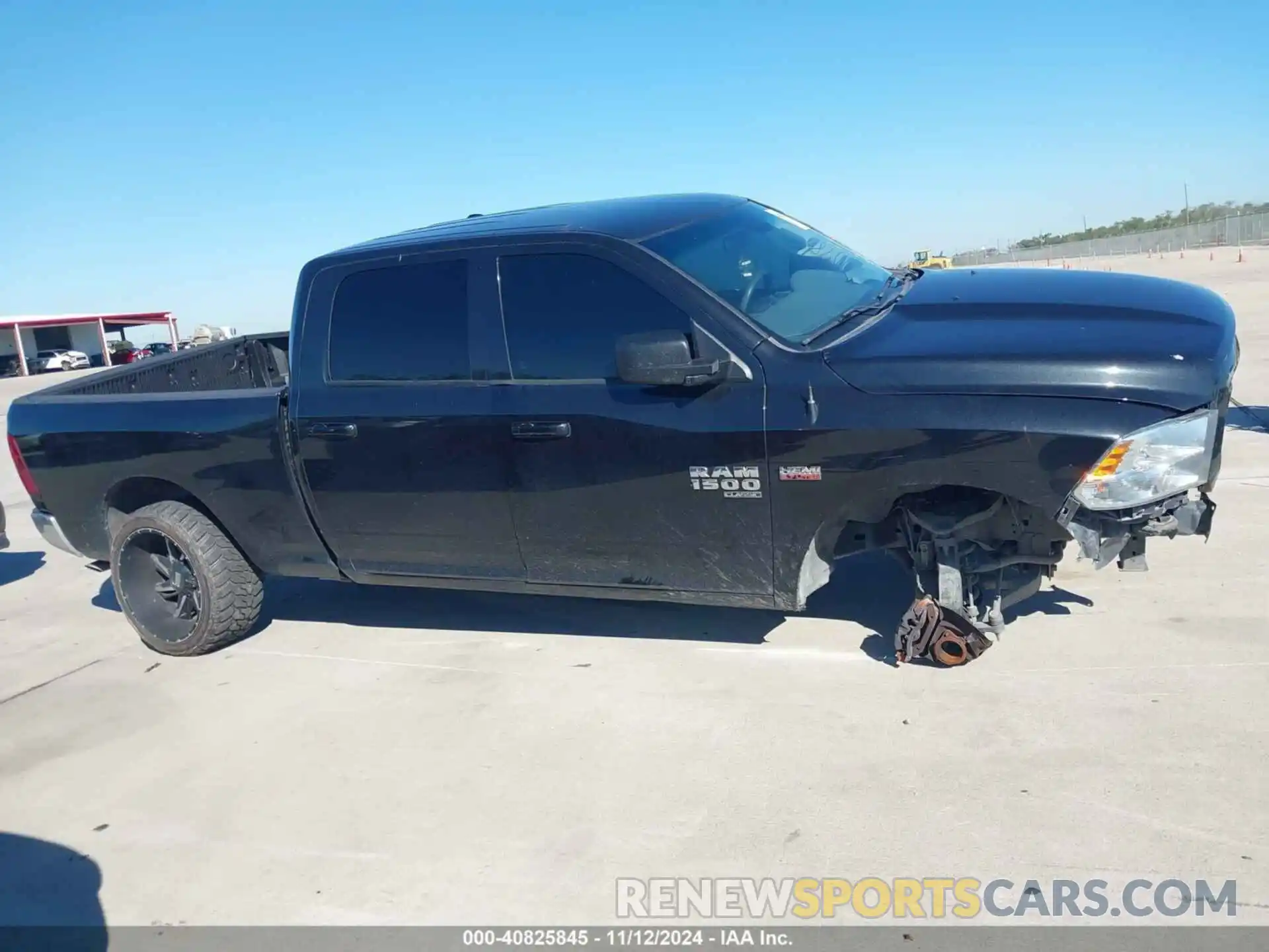 12 Photograph of a damaged car 1C6RR6TT0KS572044 RAM 1500 CLASSIC 2019