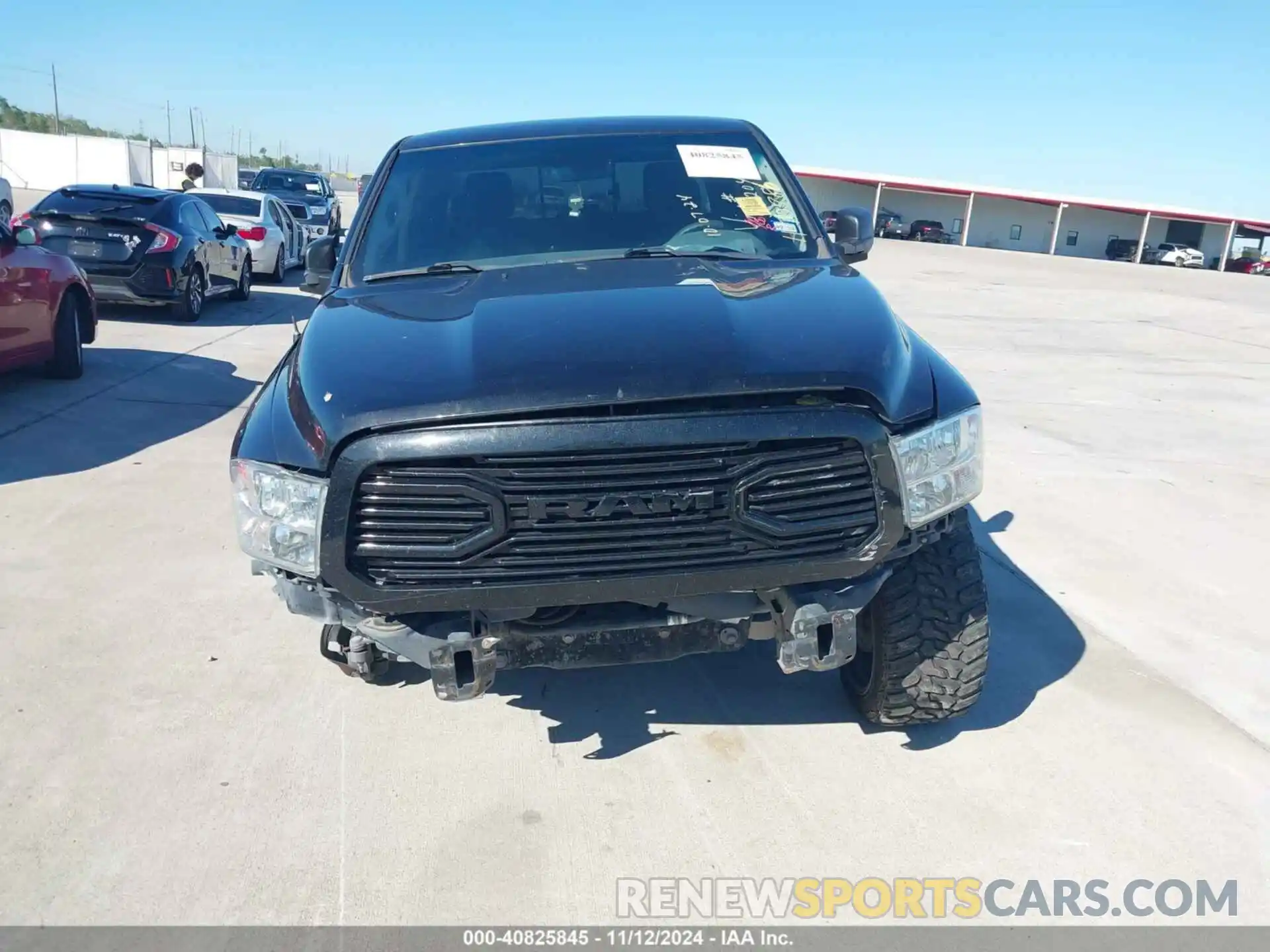 6 Photograph of a damaged car 1C6RR6TT0KS572044 RAM 1500 CLASSIC 2019