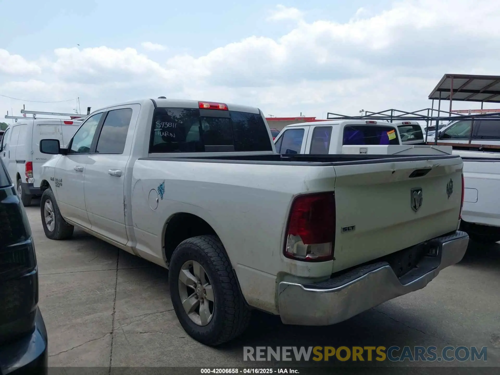 15 Photograph of a damaged car 1C6RR6TT1KS593811 RAM 1500 CLASSIC 2019